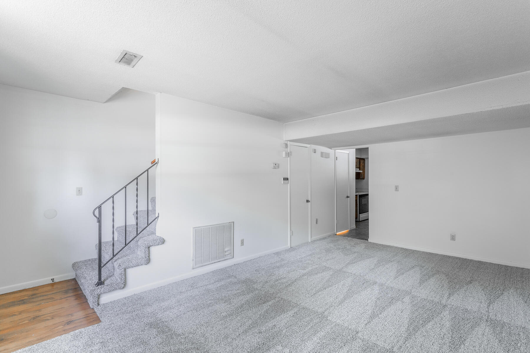 3634 Helen Lane