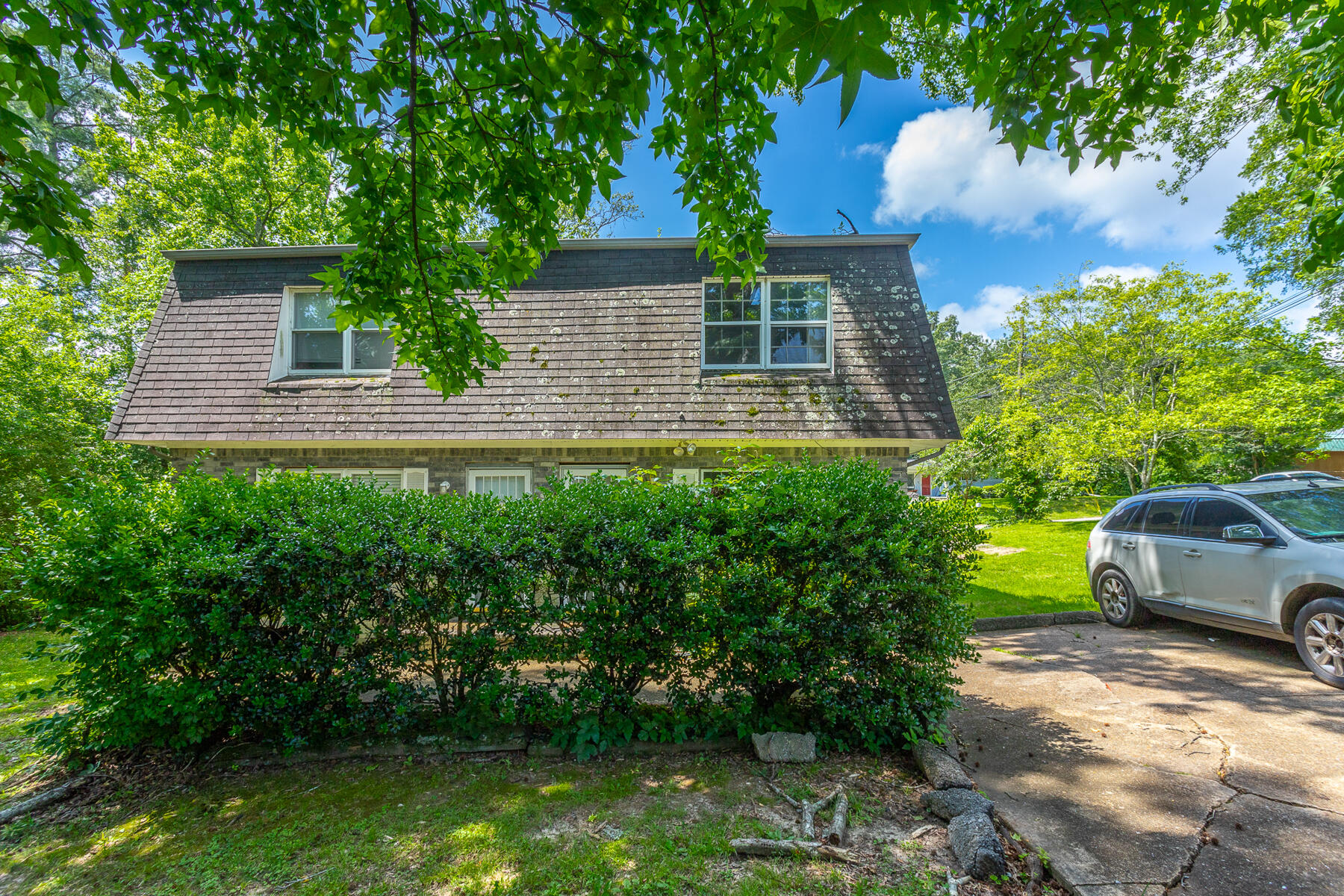 3634 Helen Lane