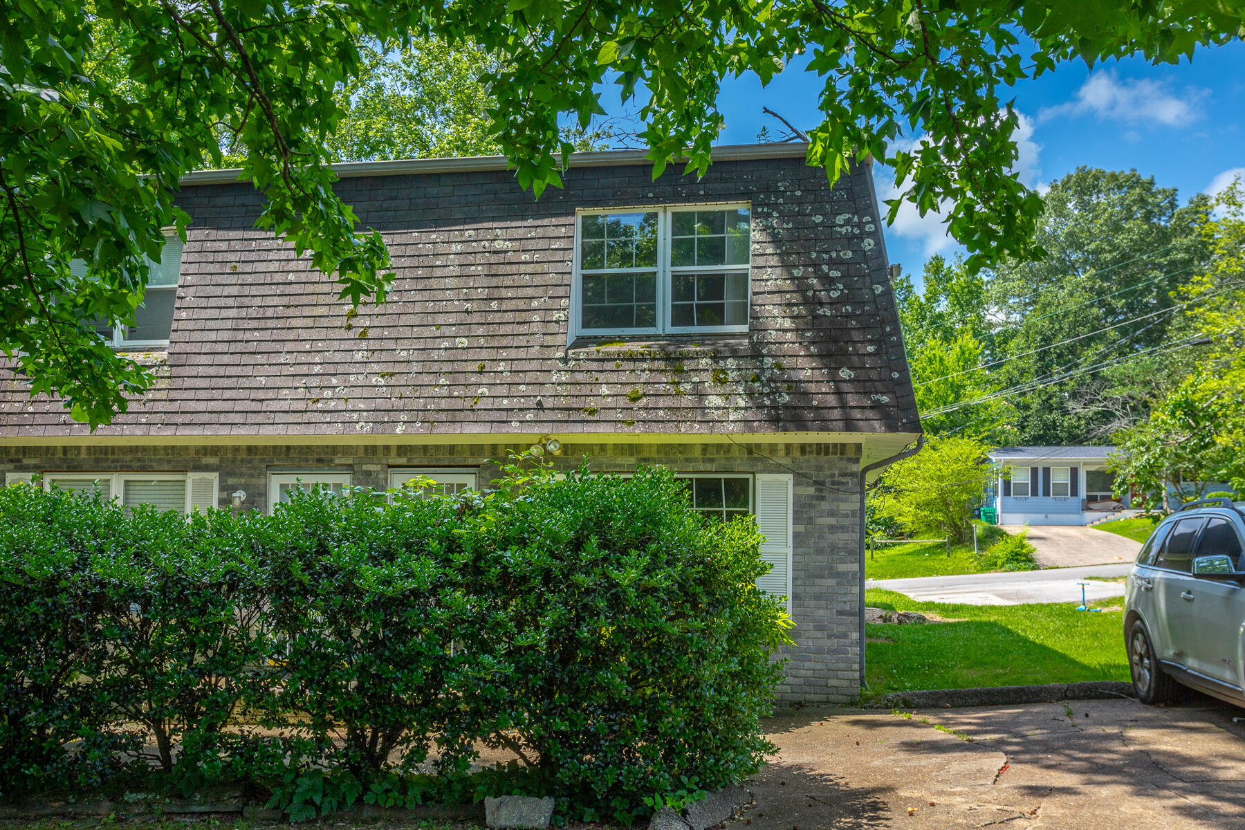3634 Helen Lane