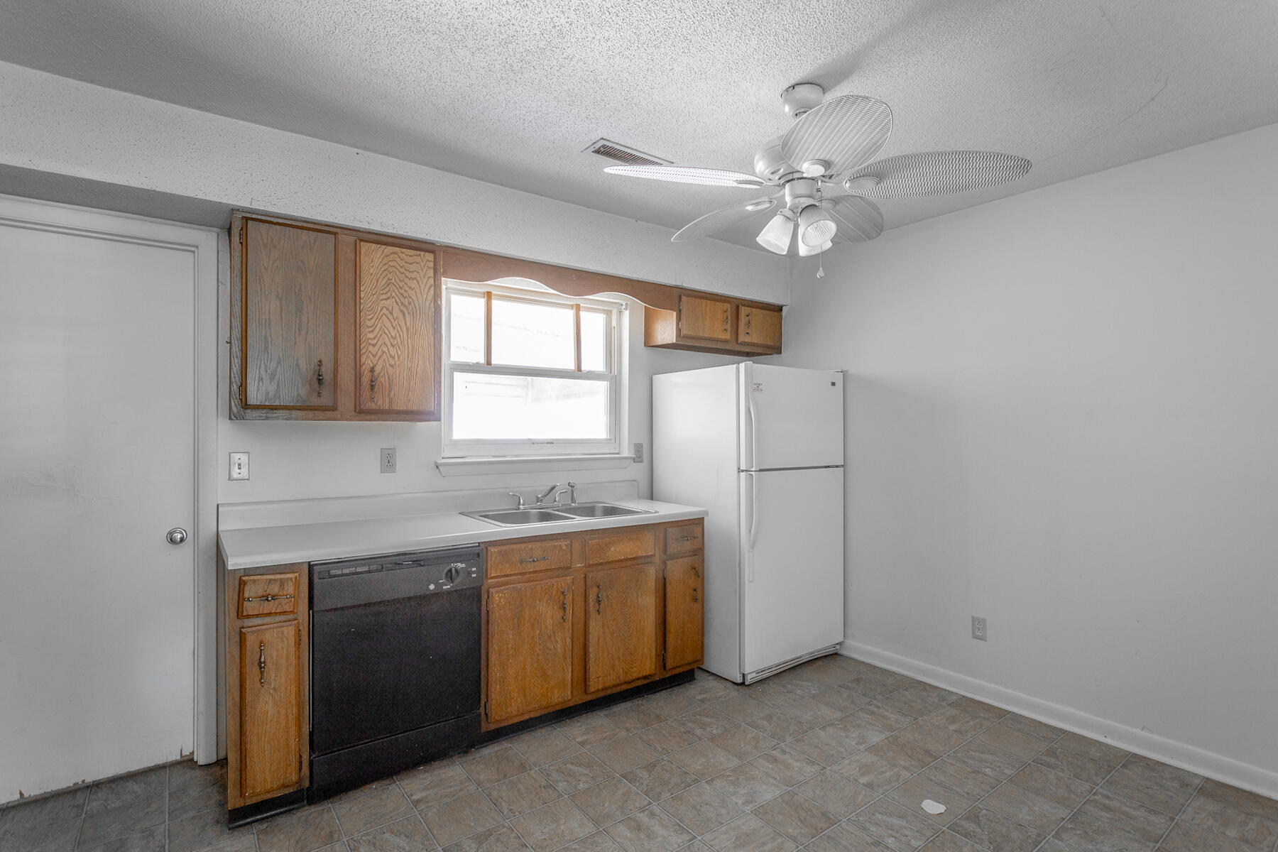 3634 Helen Lane