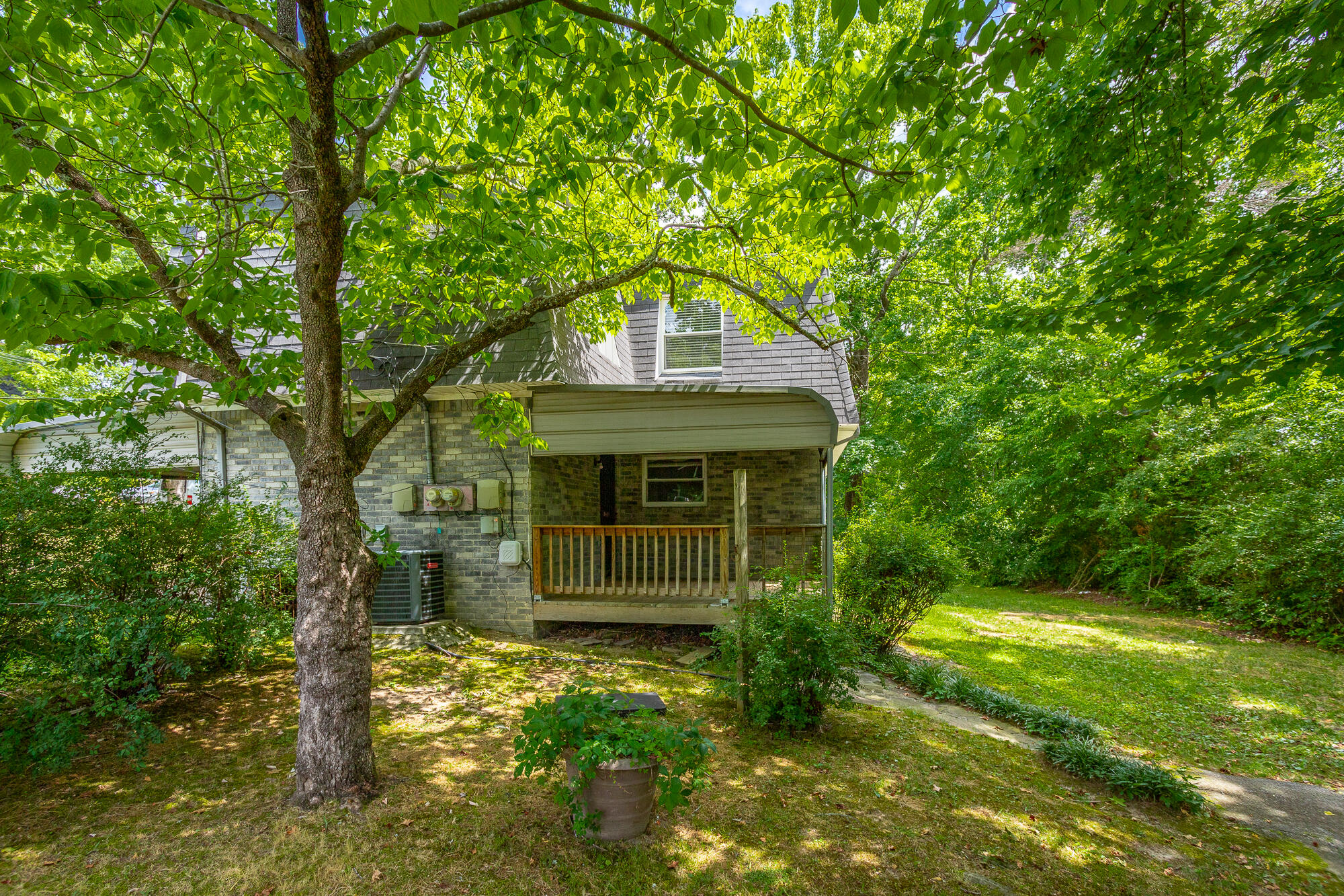 3634 Helen Lane