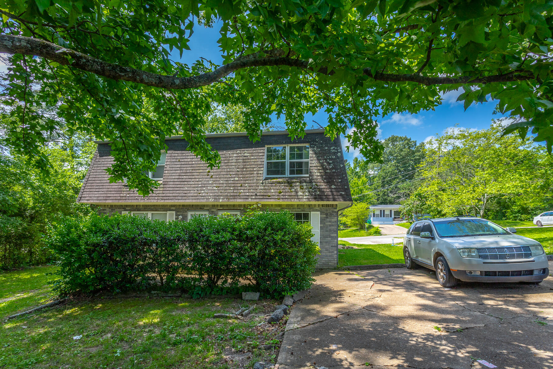 3634 Helen Lane