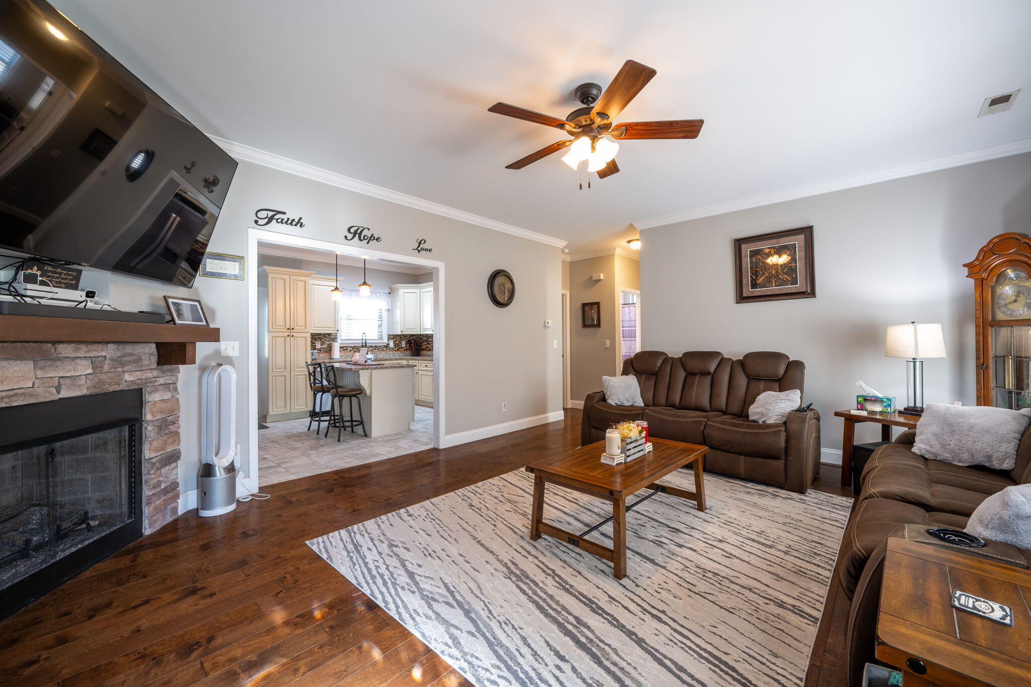 425 Franklin Circle