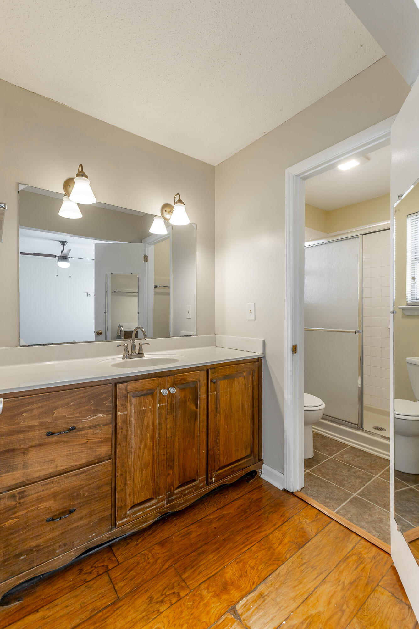 2500 Shenandoah Drive