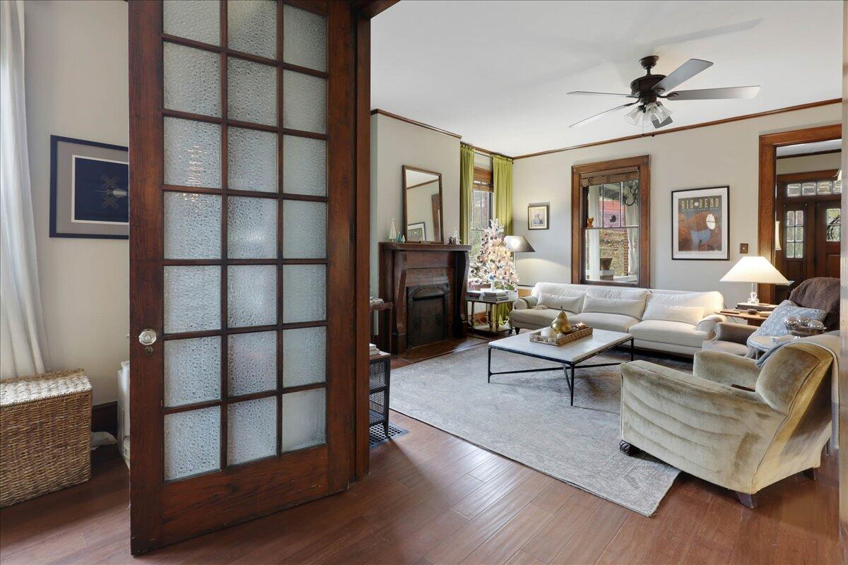 3007 Campbell Street