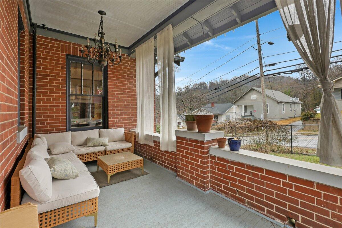 3007 Campbell Street