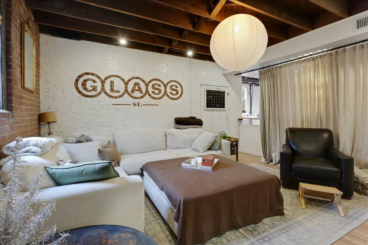 3007 Campbell Street