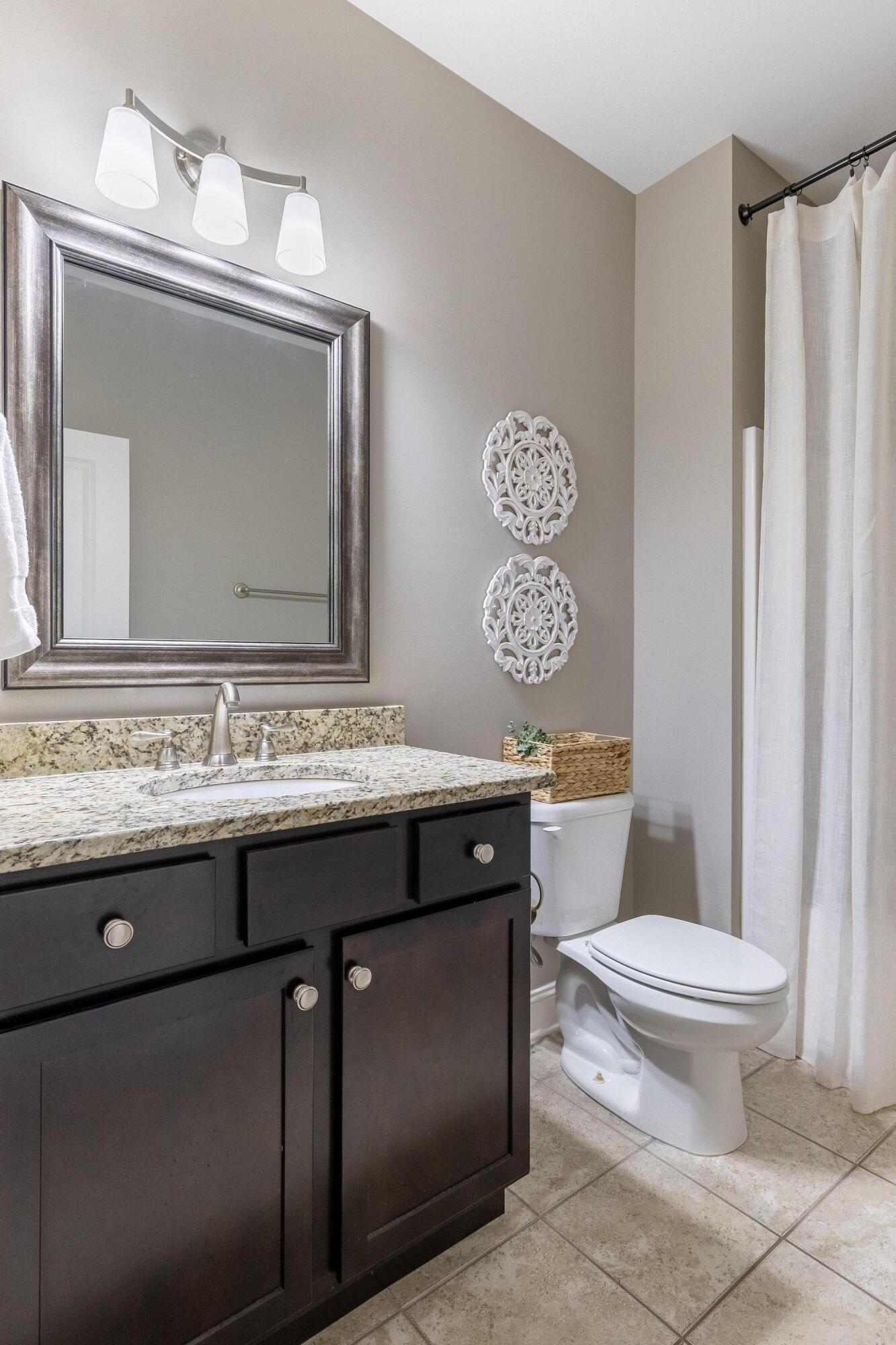 5475 Bungalow Circle