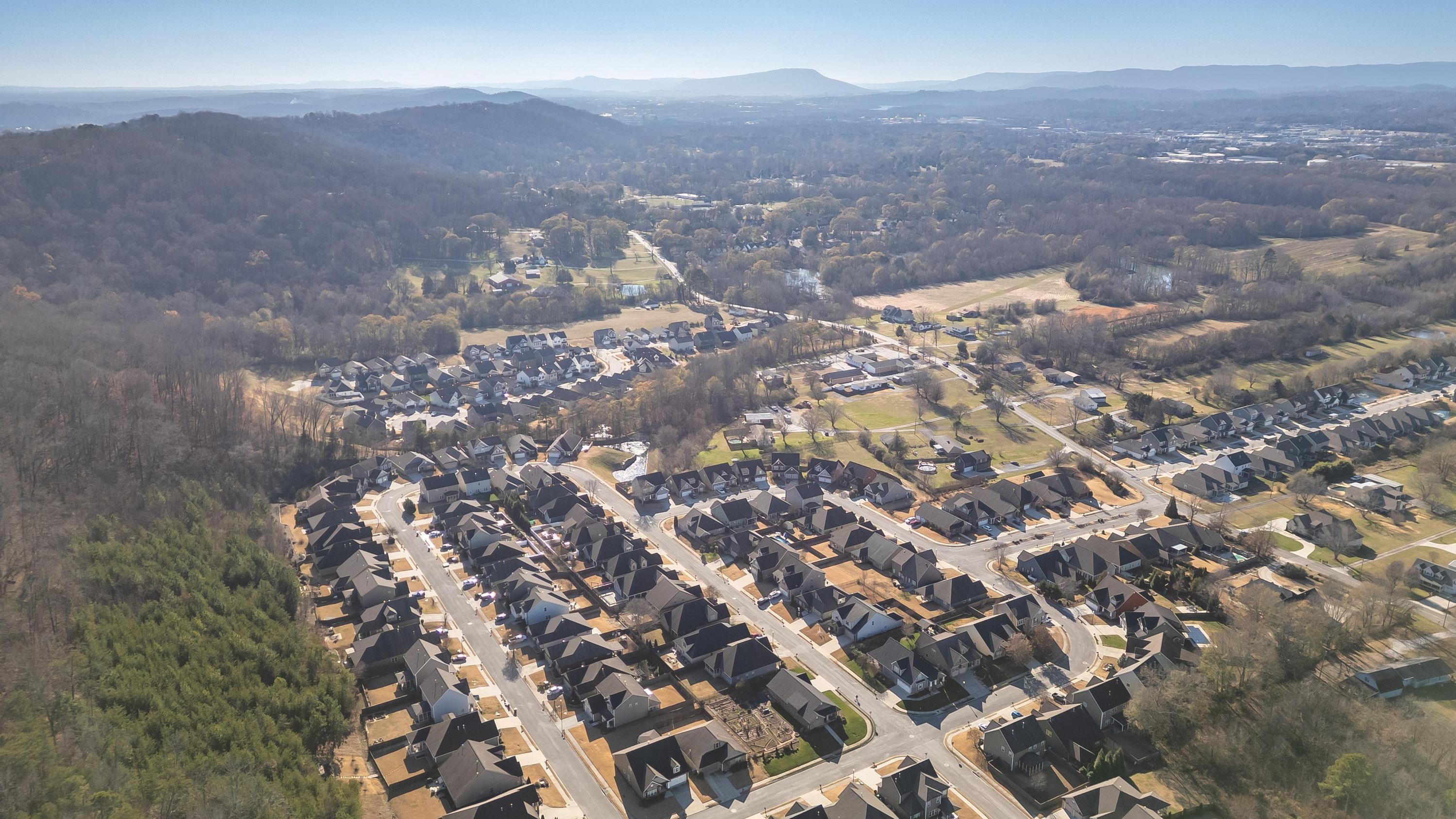 5475 Bungalow Circle