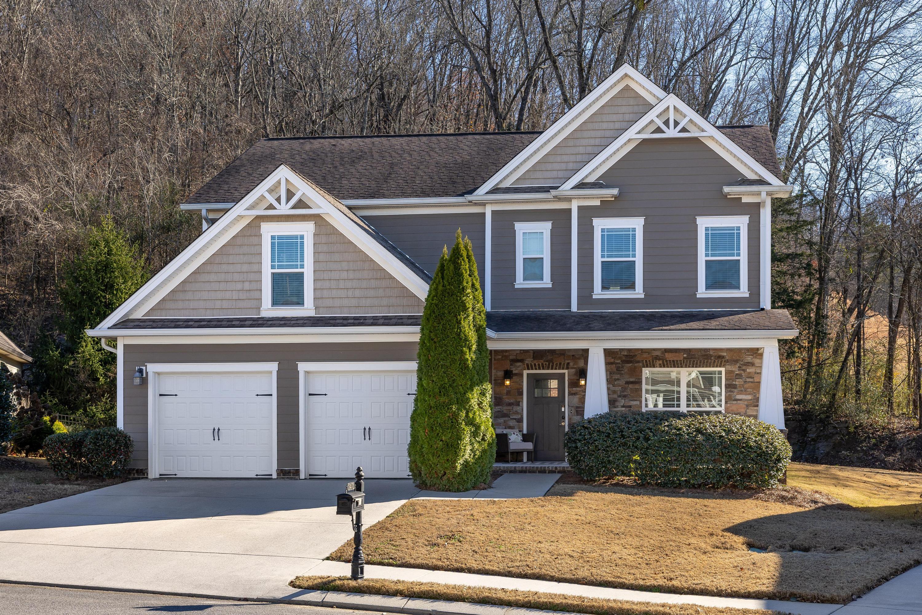 5475 Bungalow Circle