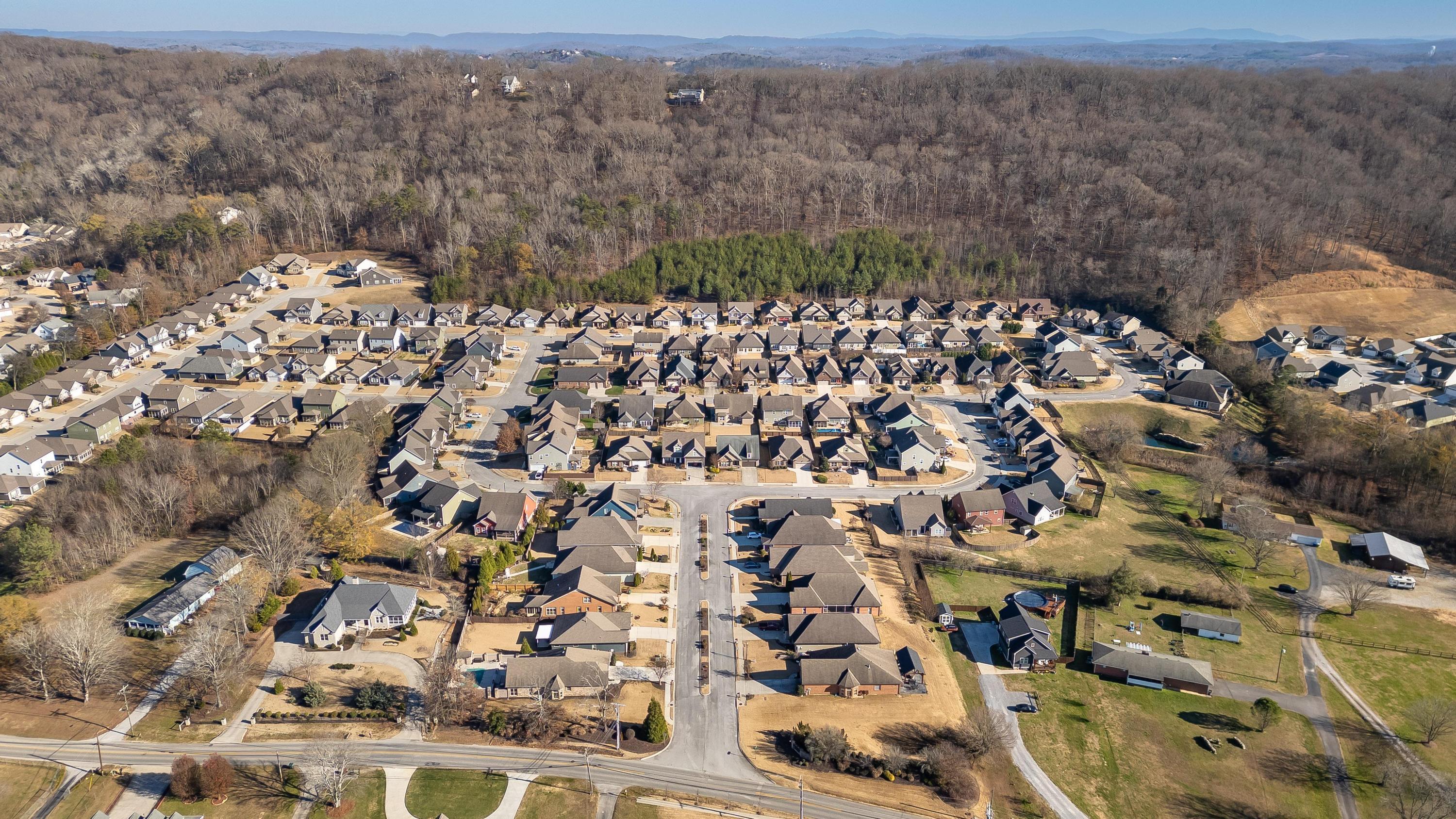 5475 Bungalow Circle