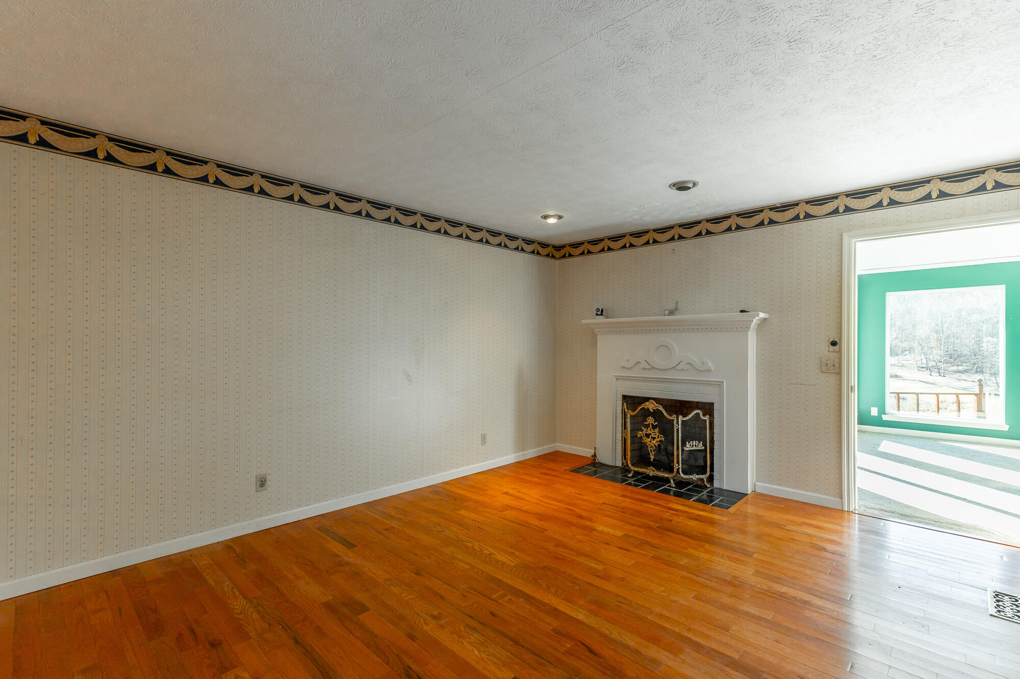 521 Countryside Drive