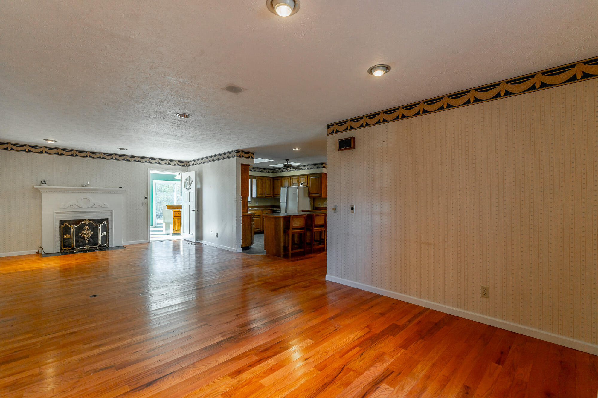 521 Countryside Drive