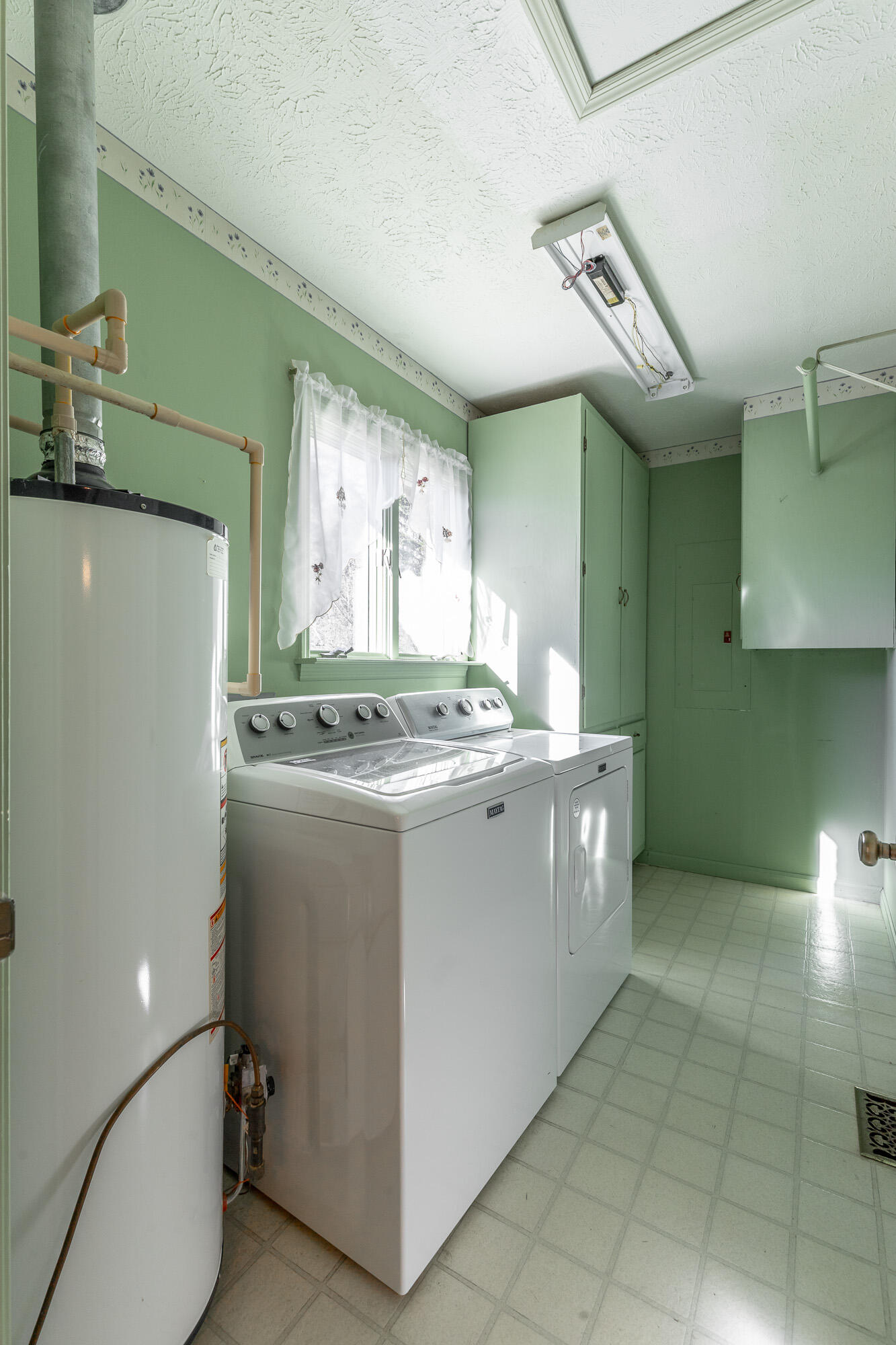 521 Countryside Drive