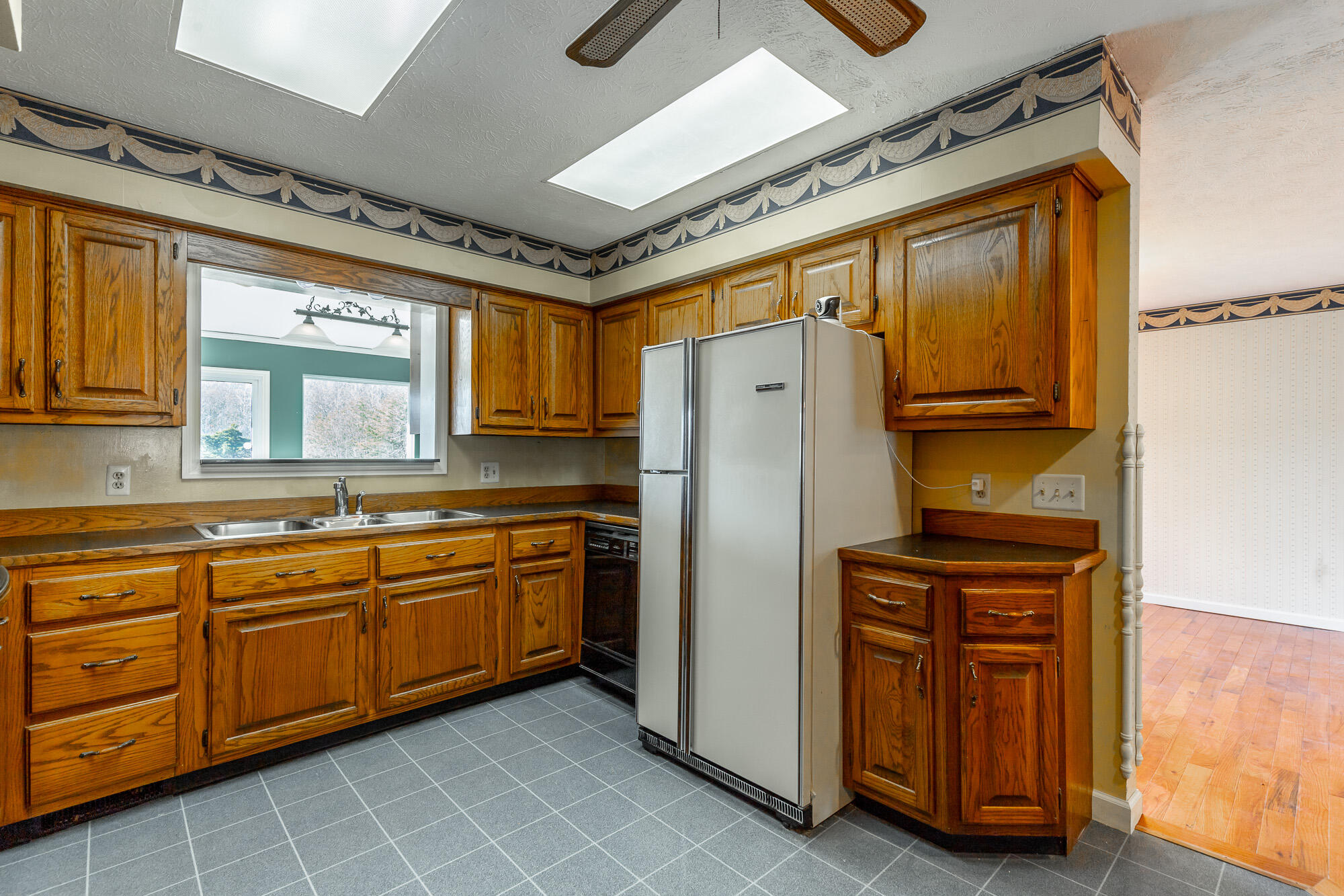 521 Countryside Drive