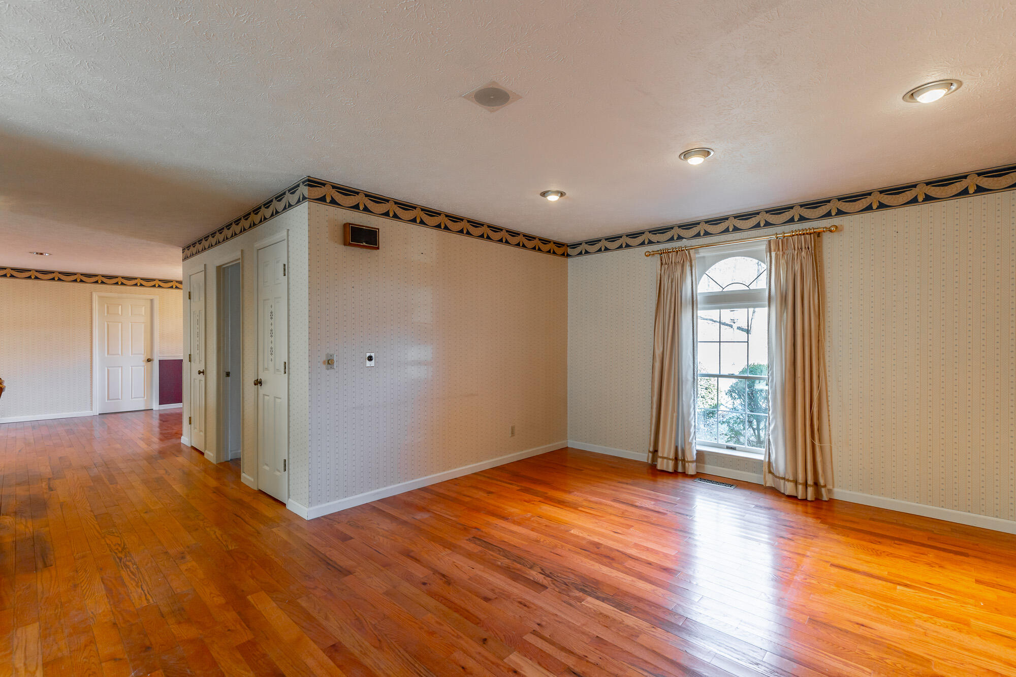 521 Countryside Drive