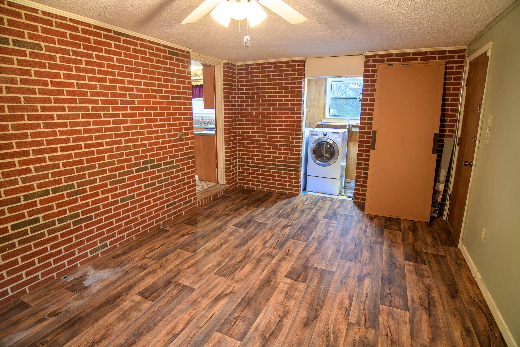 8228 Pine Ridge Road