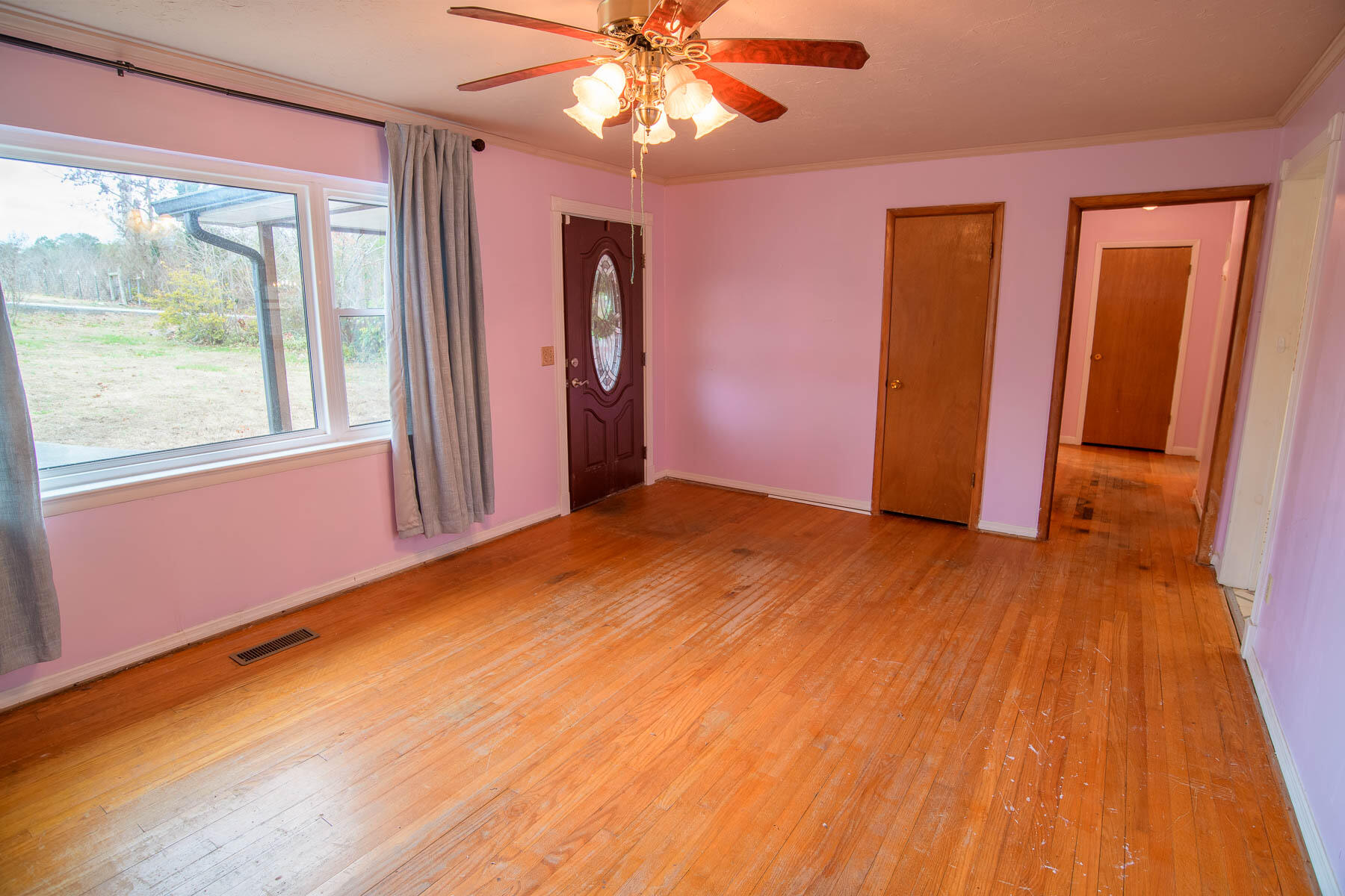 8228 Pine Ridge Road