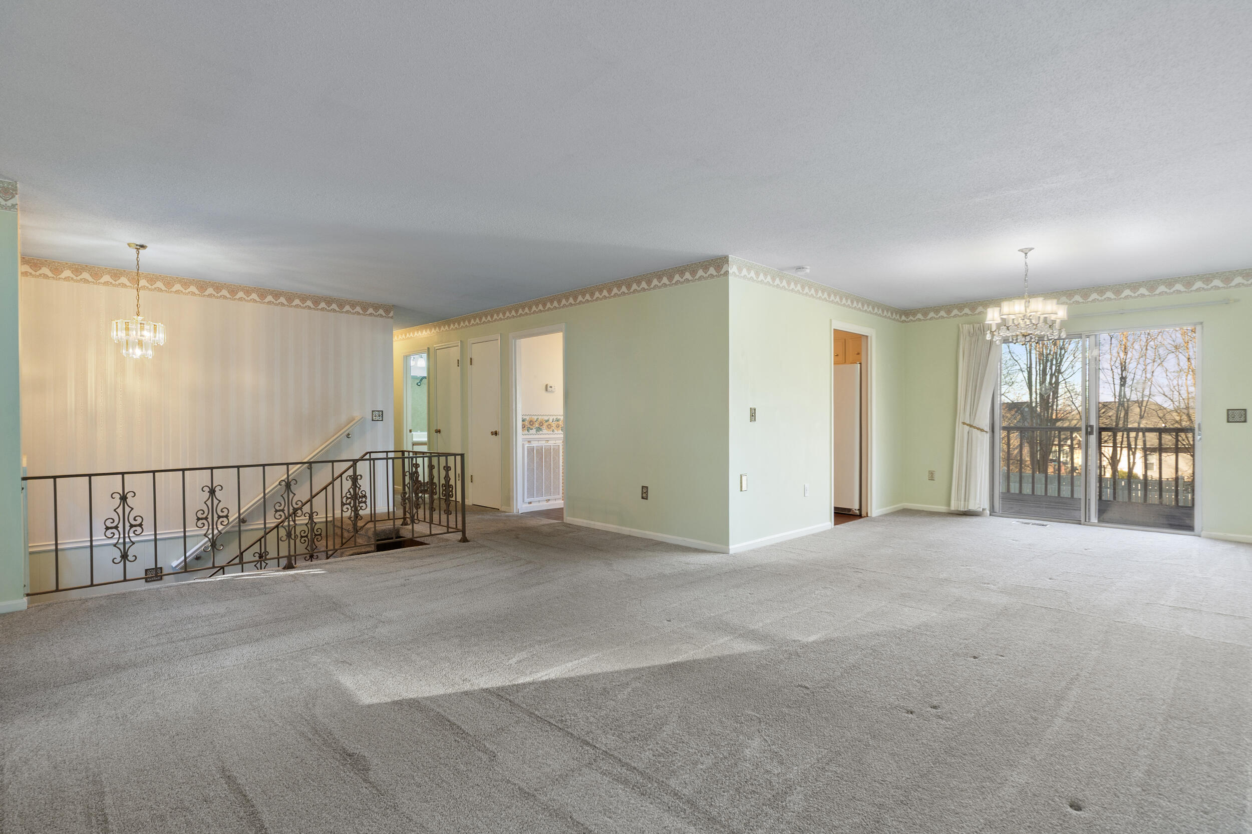 909 Chestnut Wood Lane