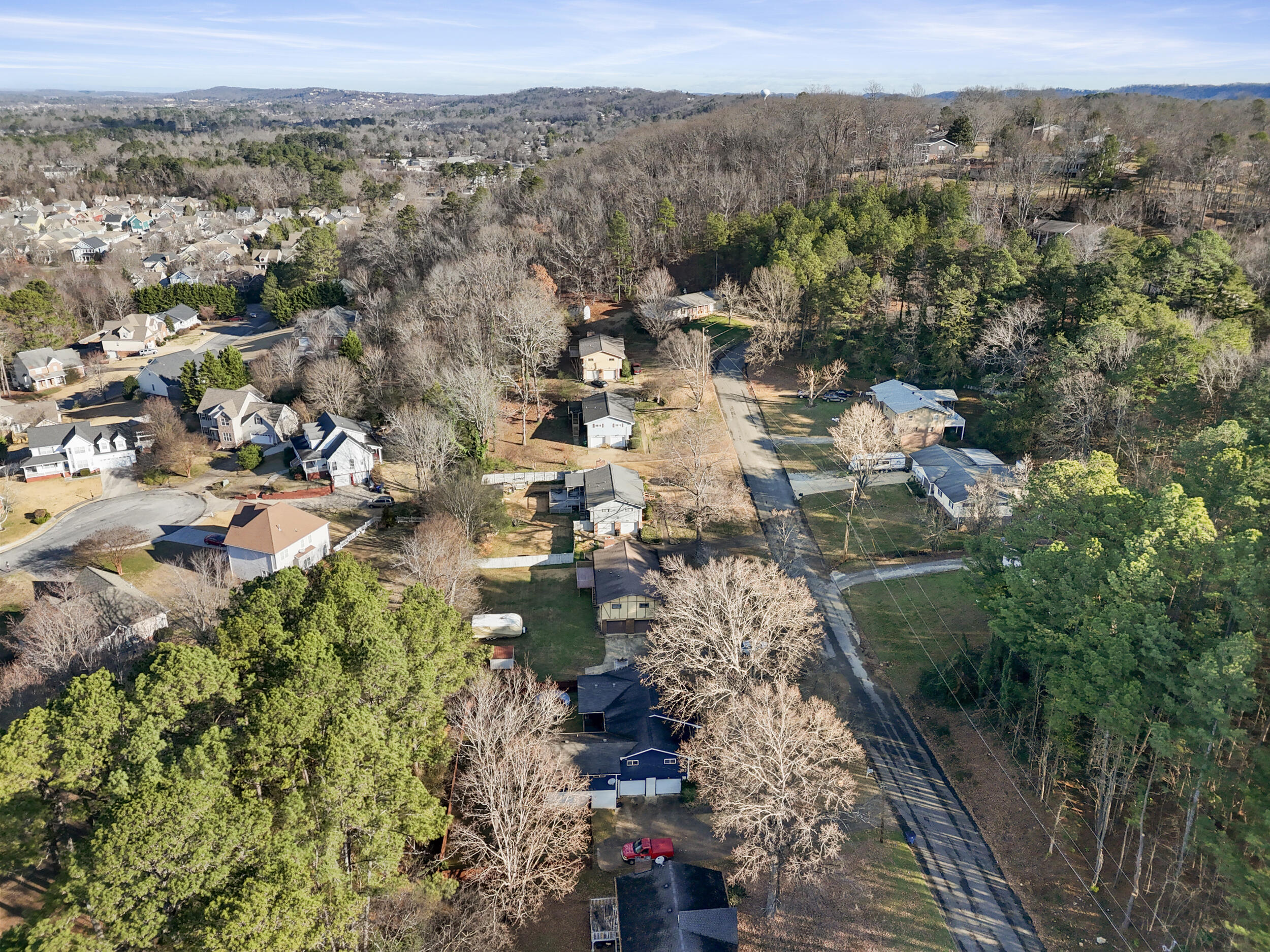 909 Chestnut Wood Lane