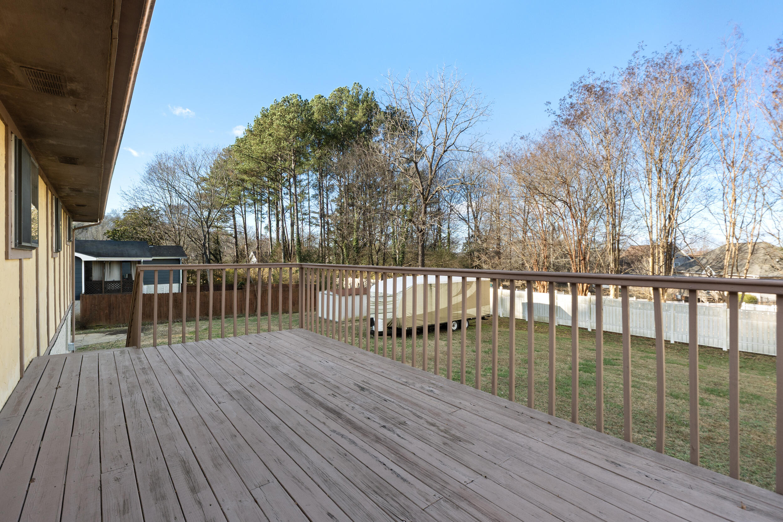 909 Chestnut Wood Lane