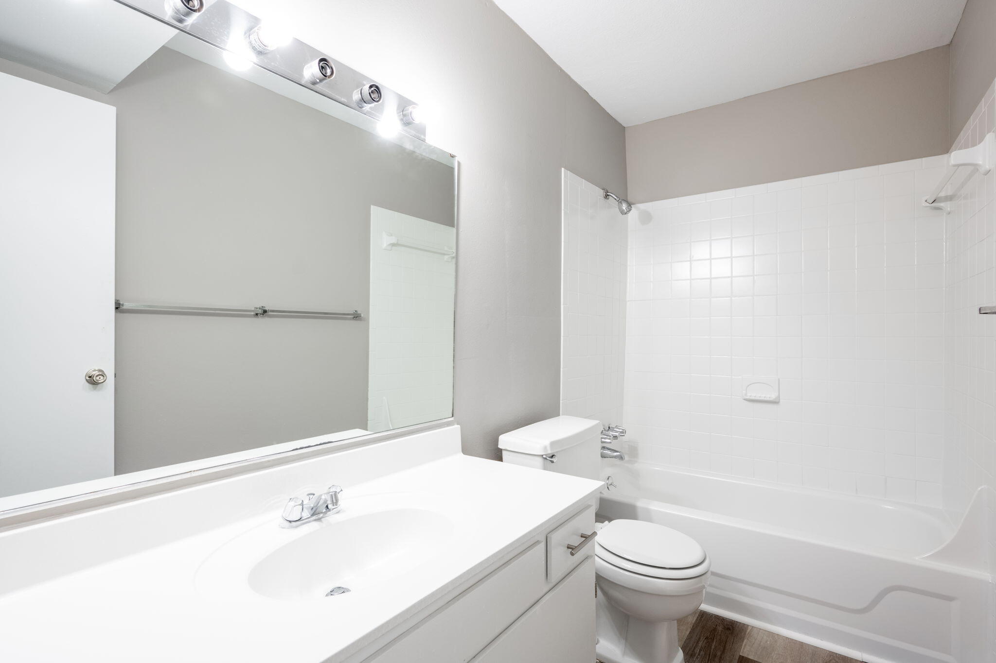 900 Mountain Creek Road, # 184