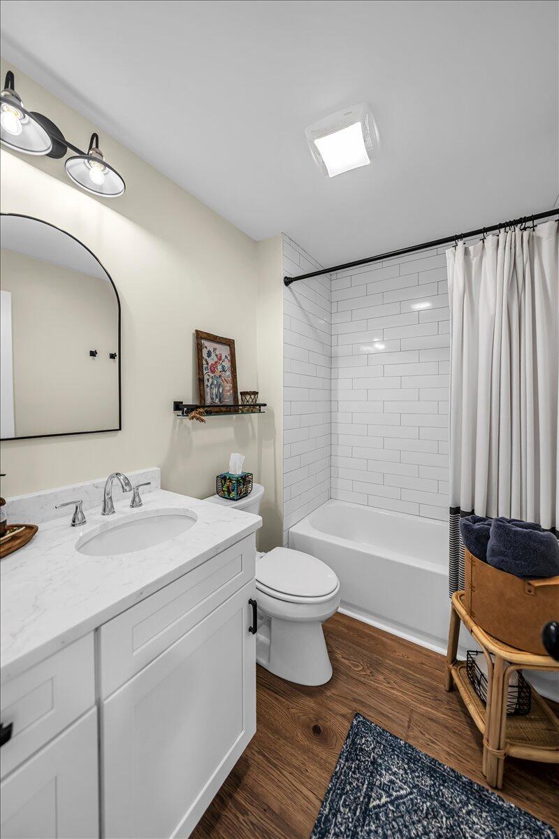 415 River Bluffs Drive