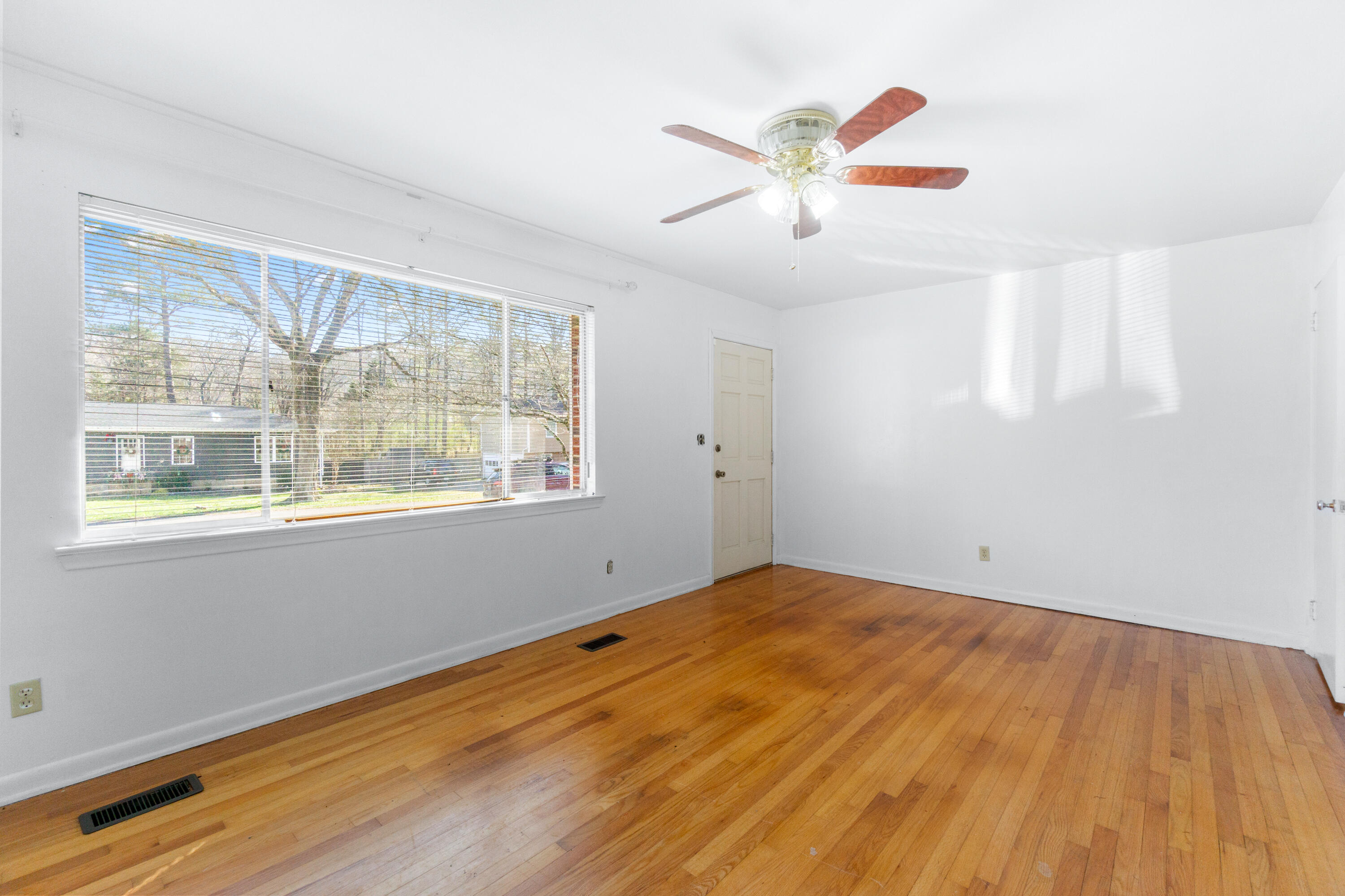 2515 Arbor Creek Way