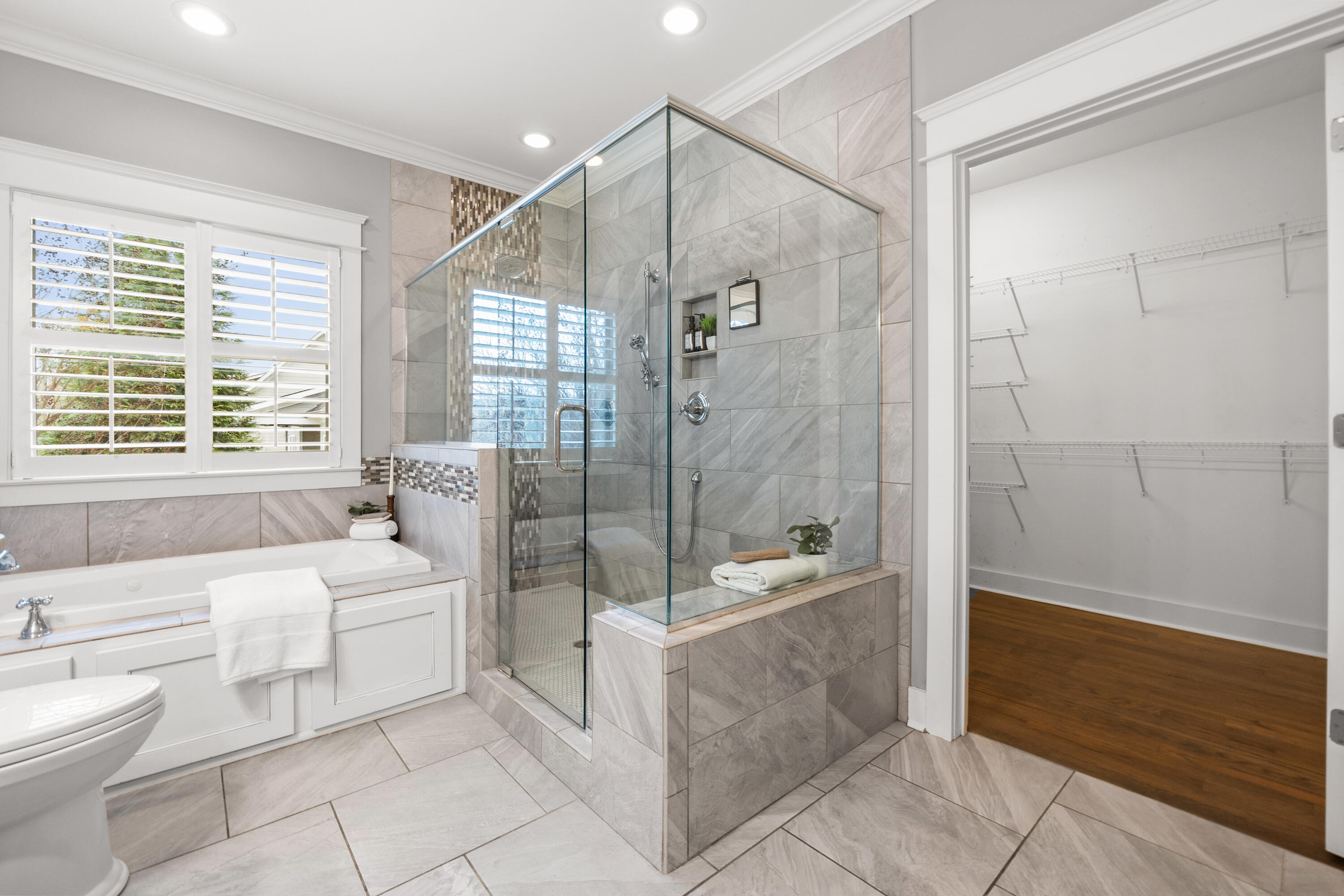 3528 Morning Dew Cove