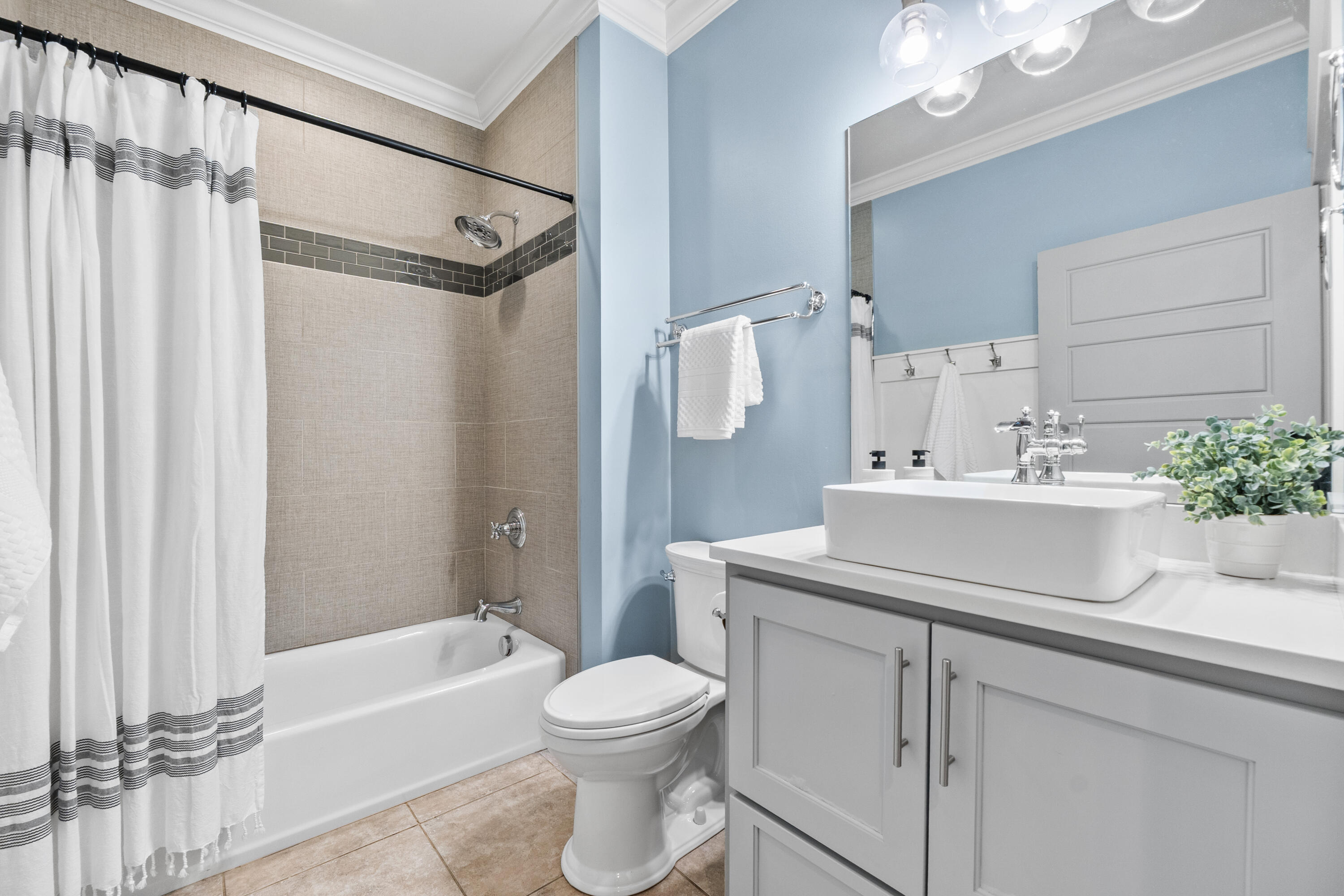 3528 Morning Dew Cove