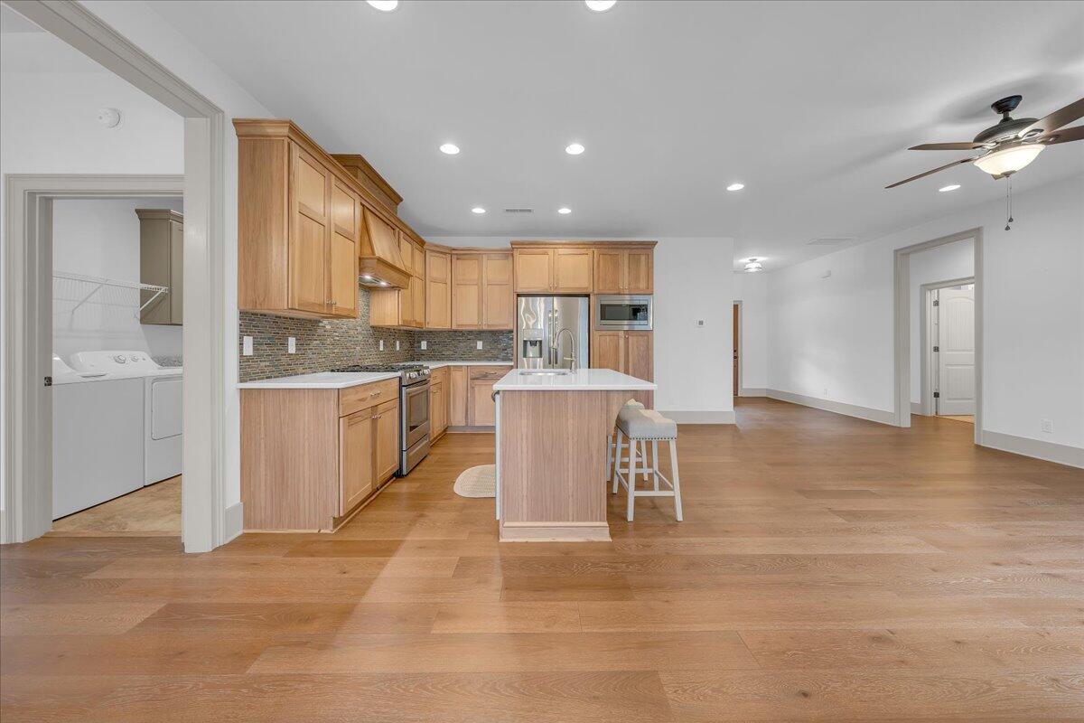 3200 Crockett Pointe