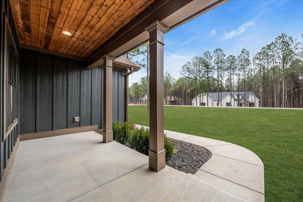 3200 Crockett Pointe