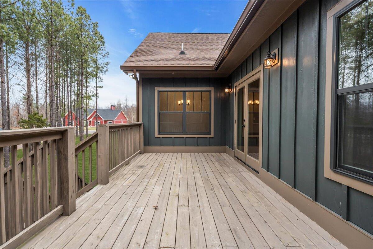 3200 Crockett Pointe