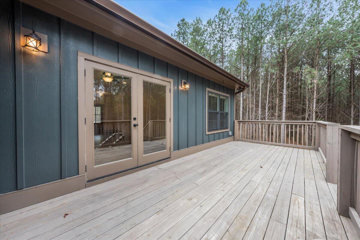 3200 Crockett Pointe