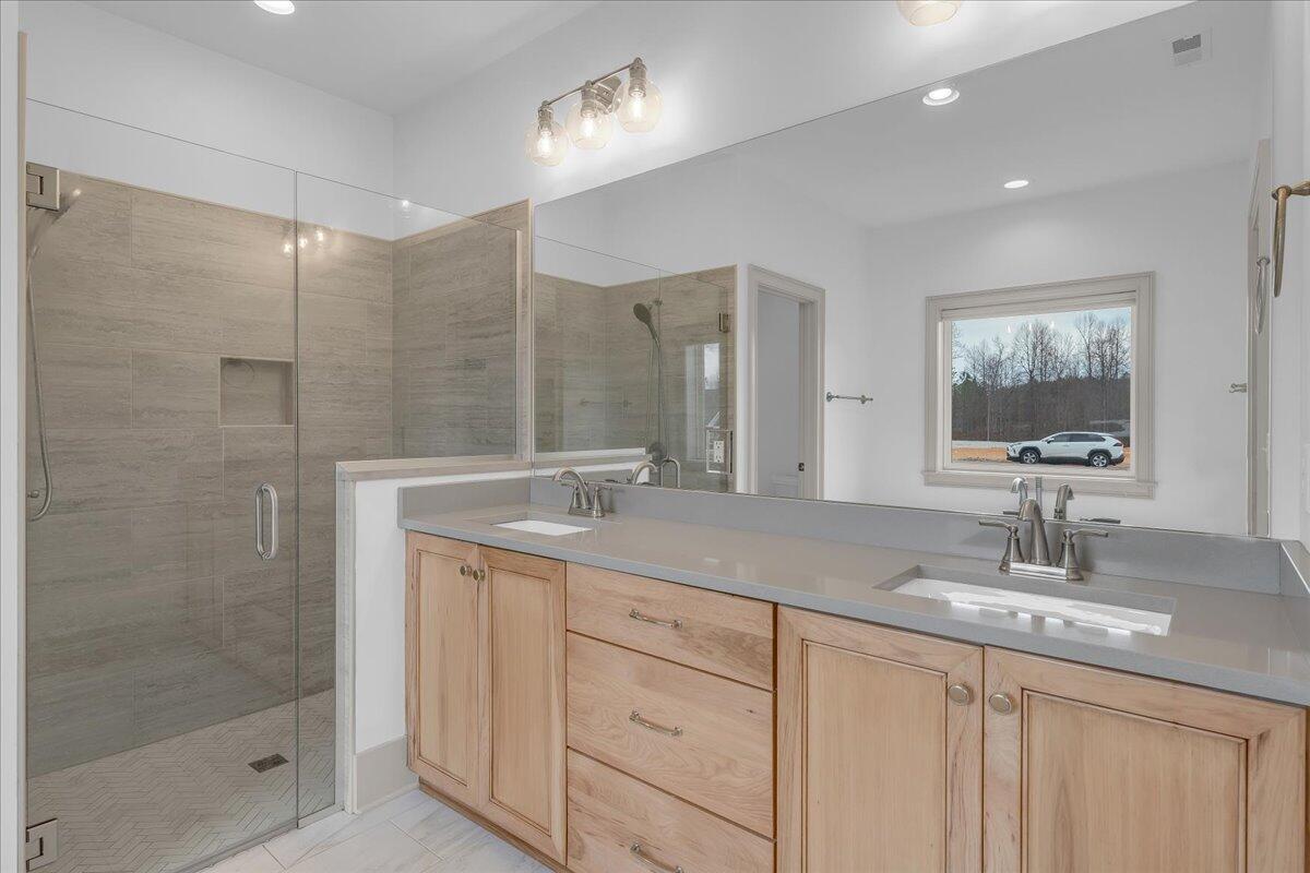 3200 Crockett Pointe