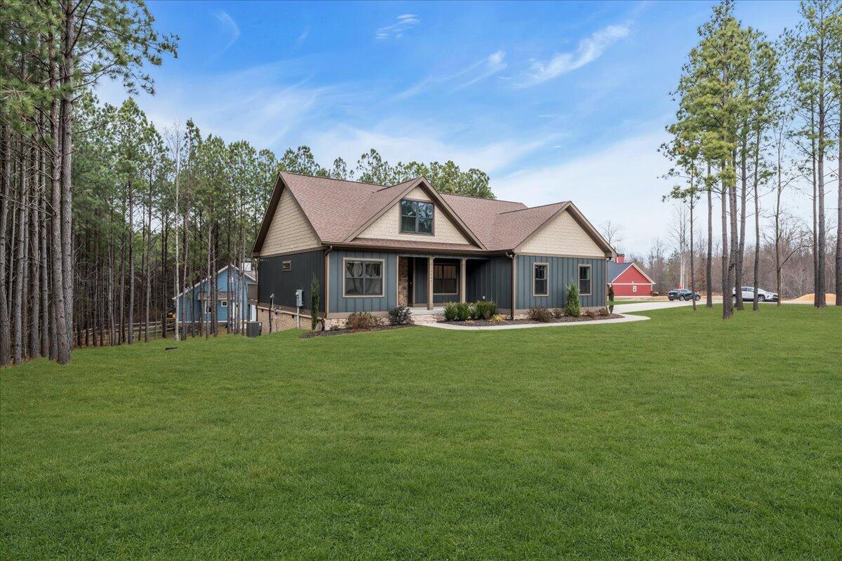 3200 Crockett Pointe