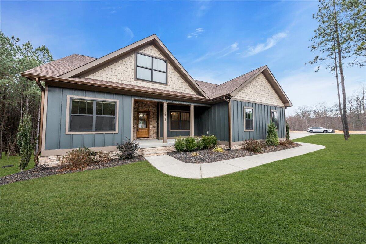 3200 Crockett Pointe