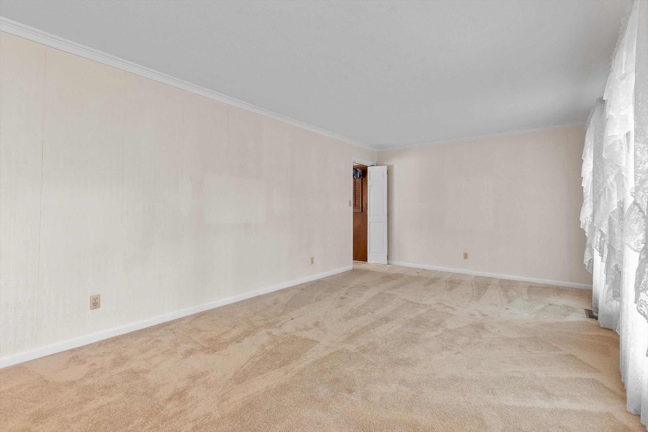 2104 Crown Court Lane