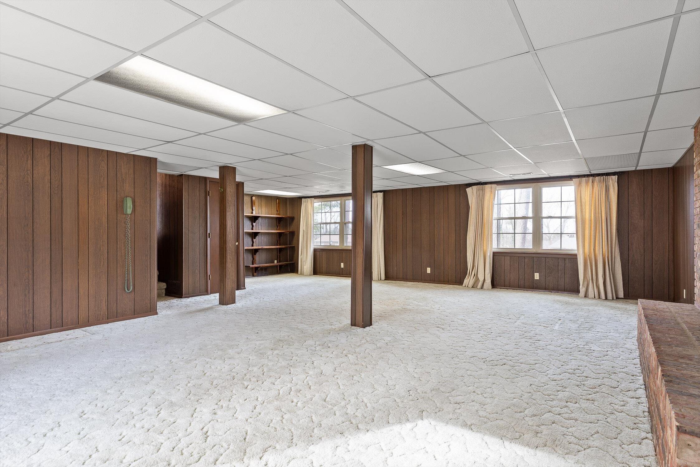 2104 Crown Court Lane