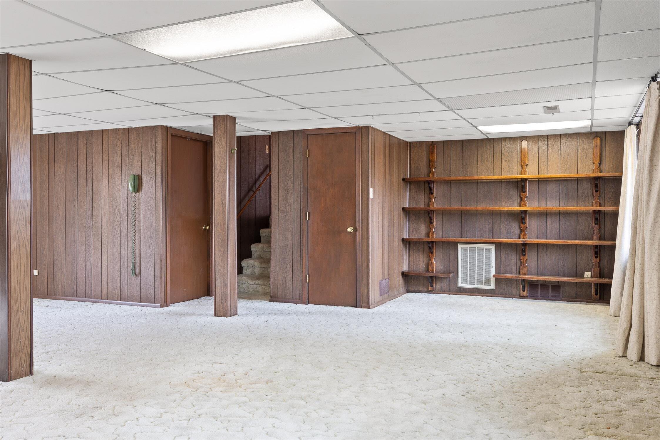 2104 Crown Court Lane