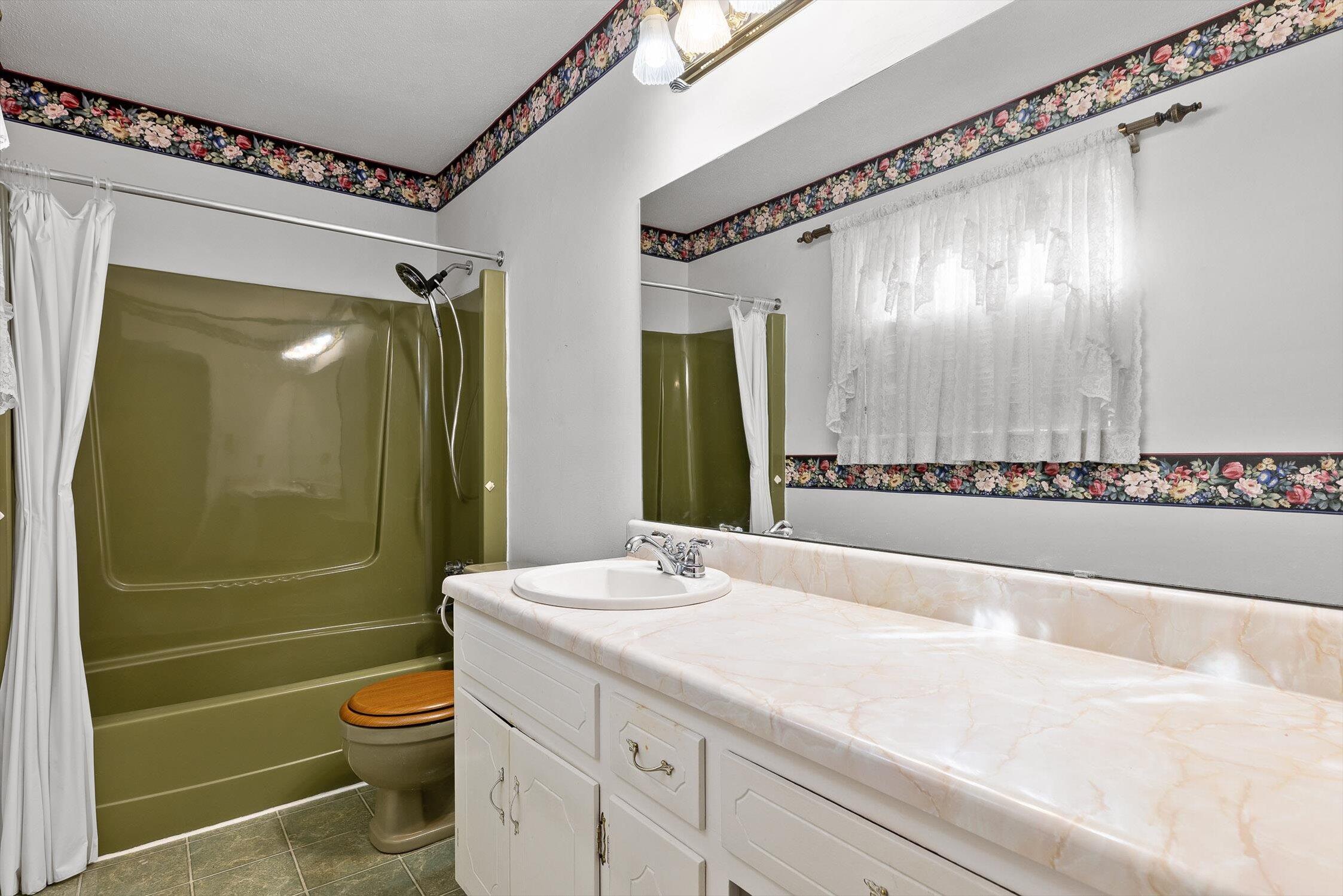 2104 Crown Court Lane