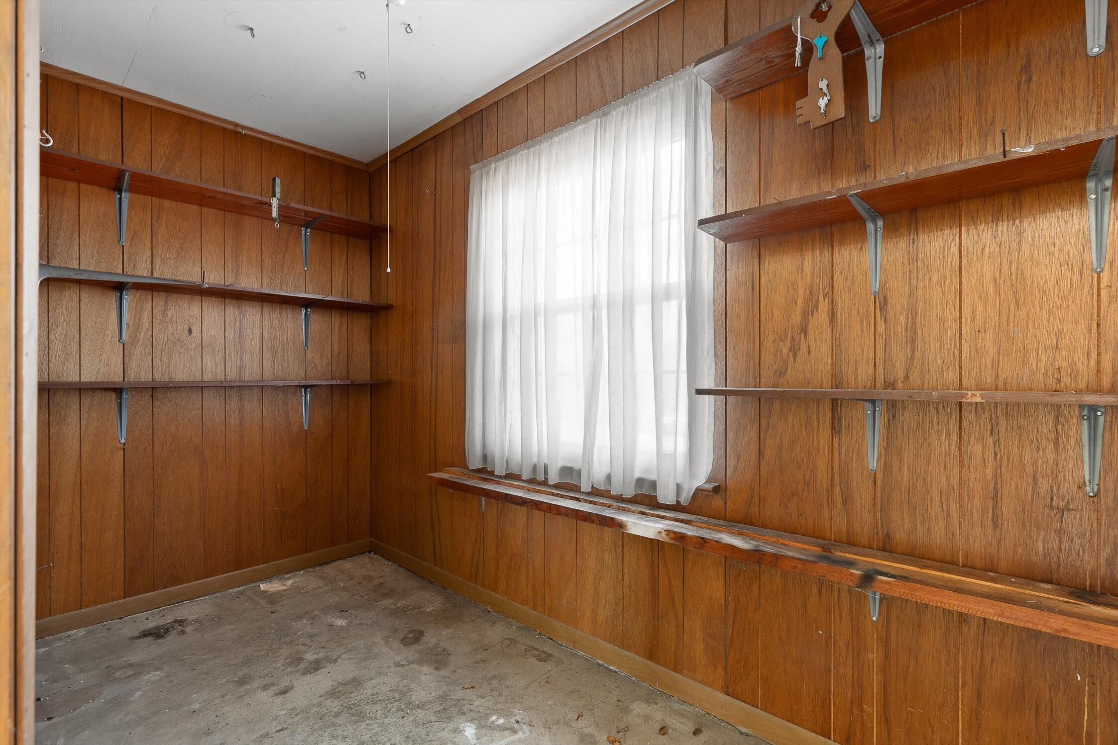 2104 Crown Court Lane