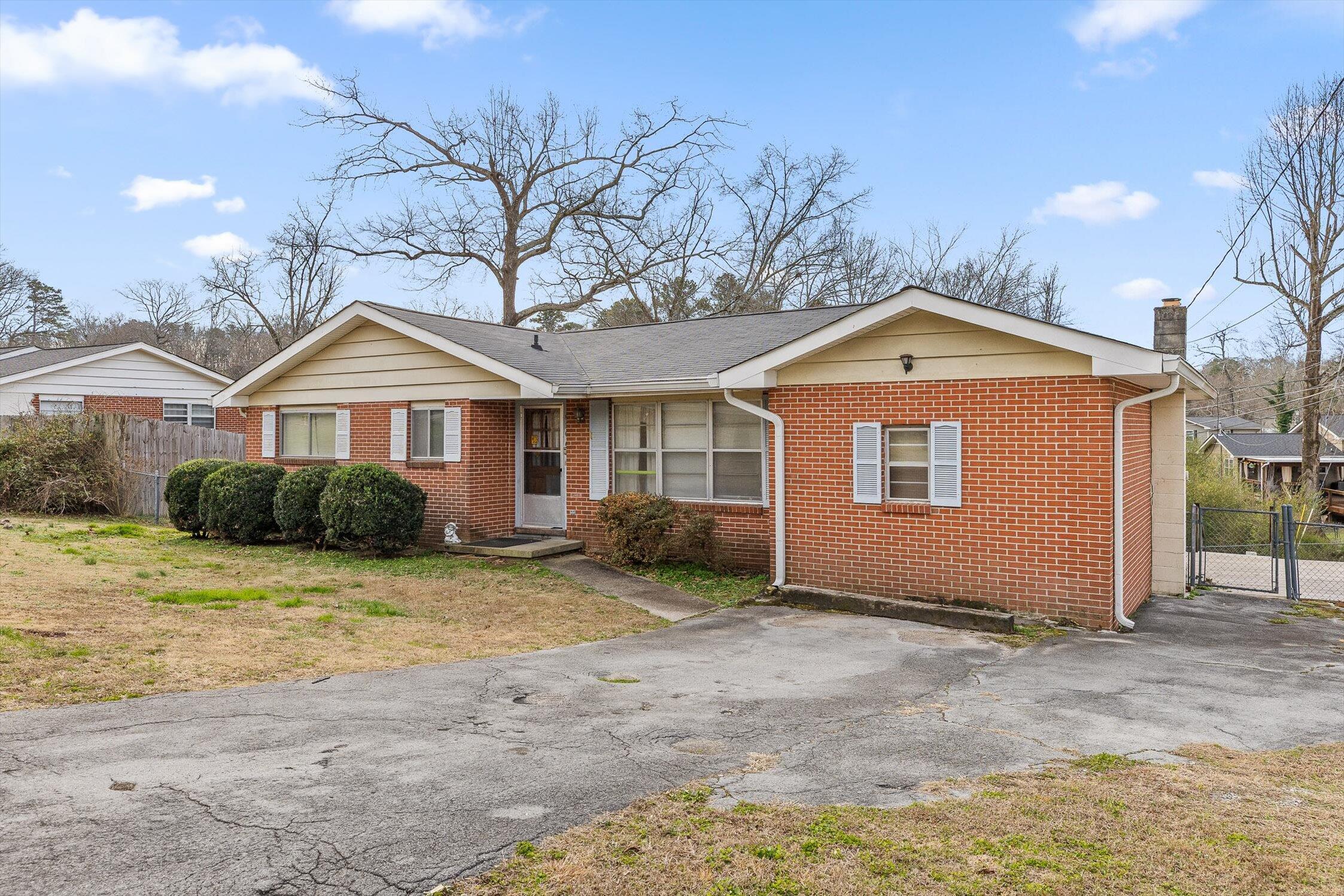 8306 Pine Ridge Road