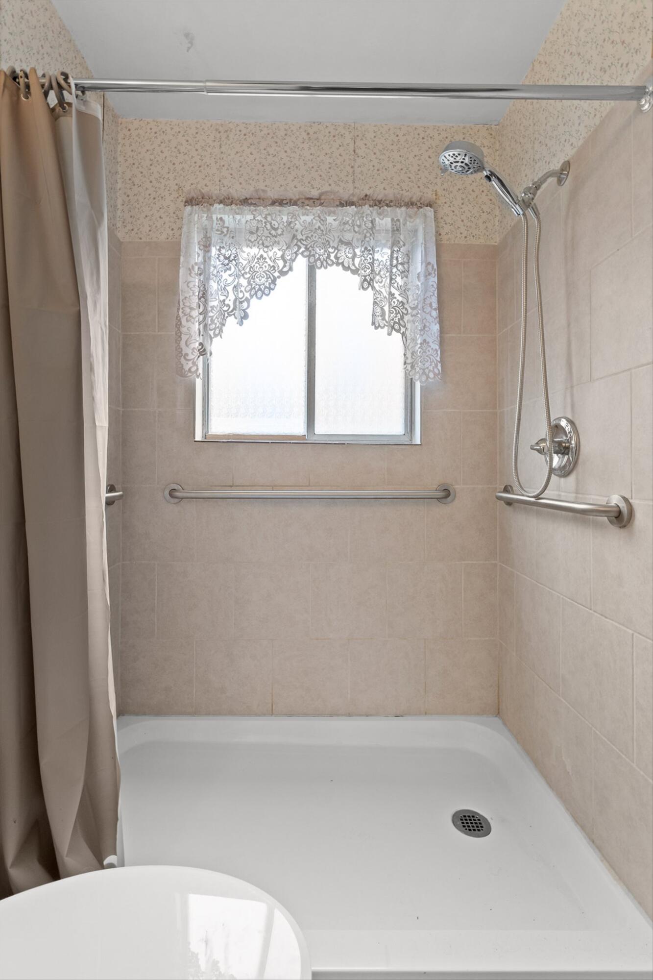 8306 Pine Ridge Road