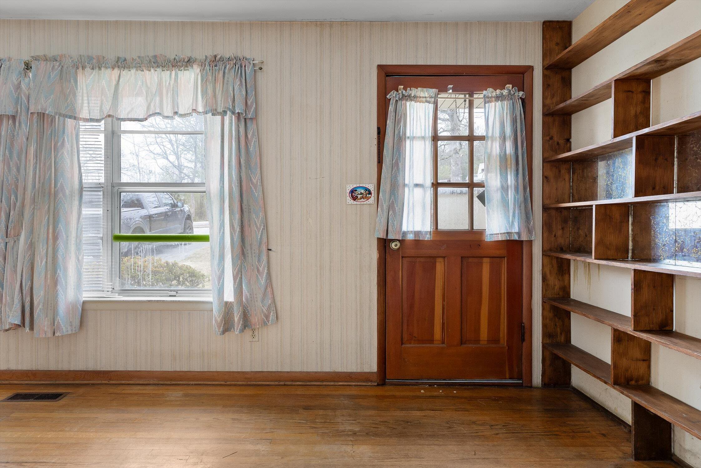 8306 Pine Ridge Road