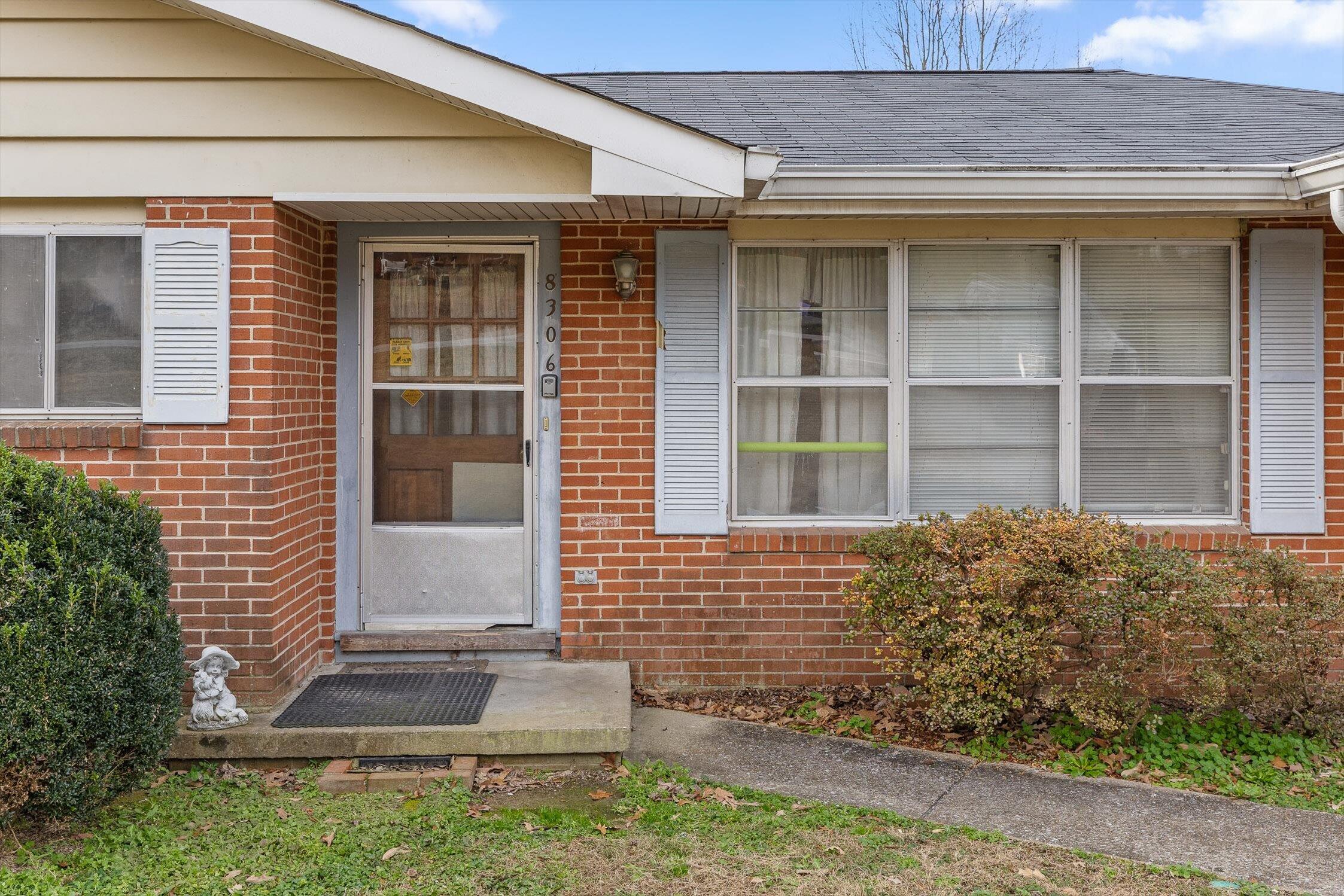 8306 Pine Ridge Road