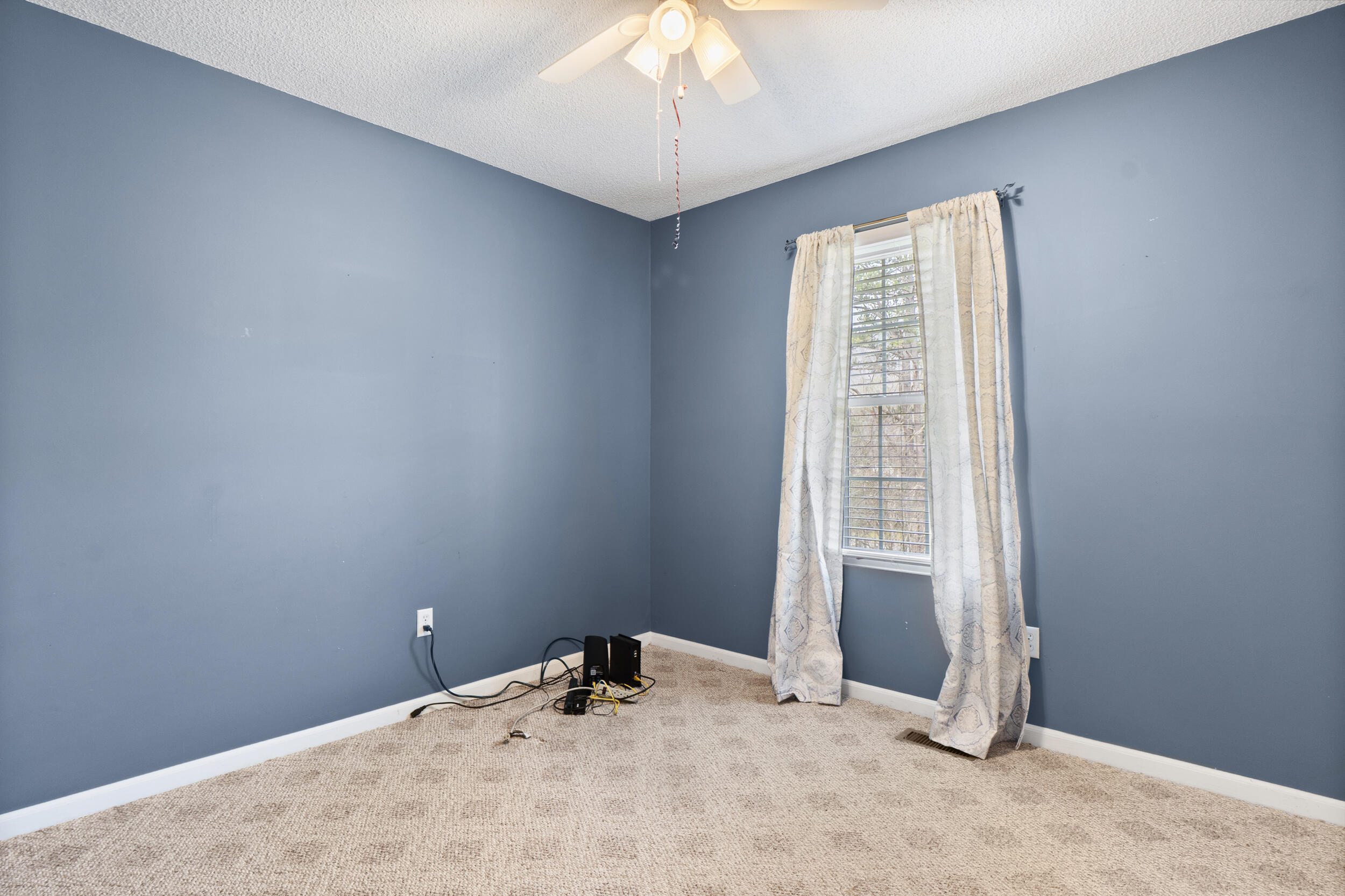 32 Oak Shadows Drive