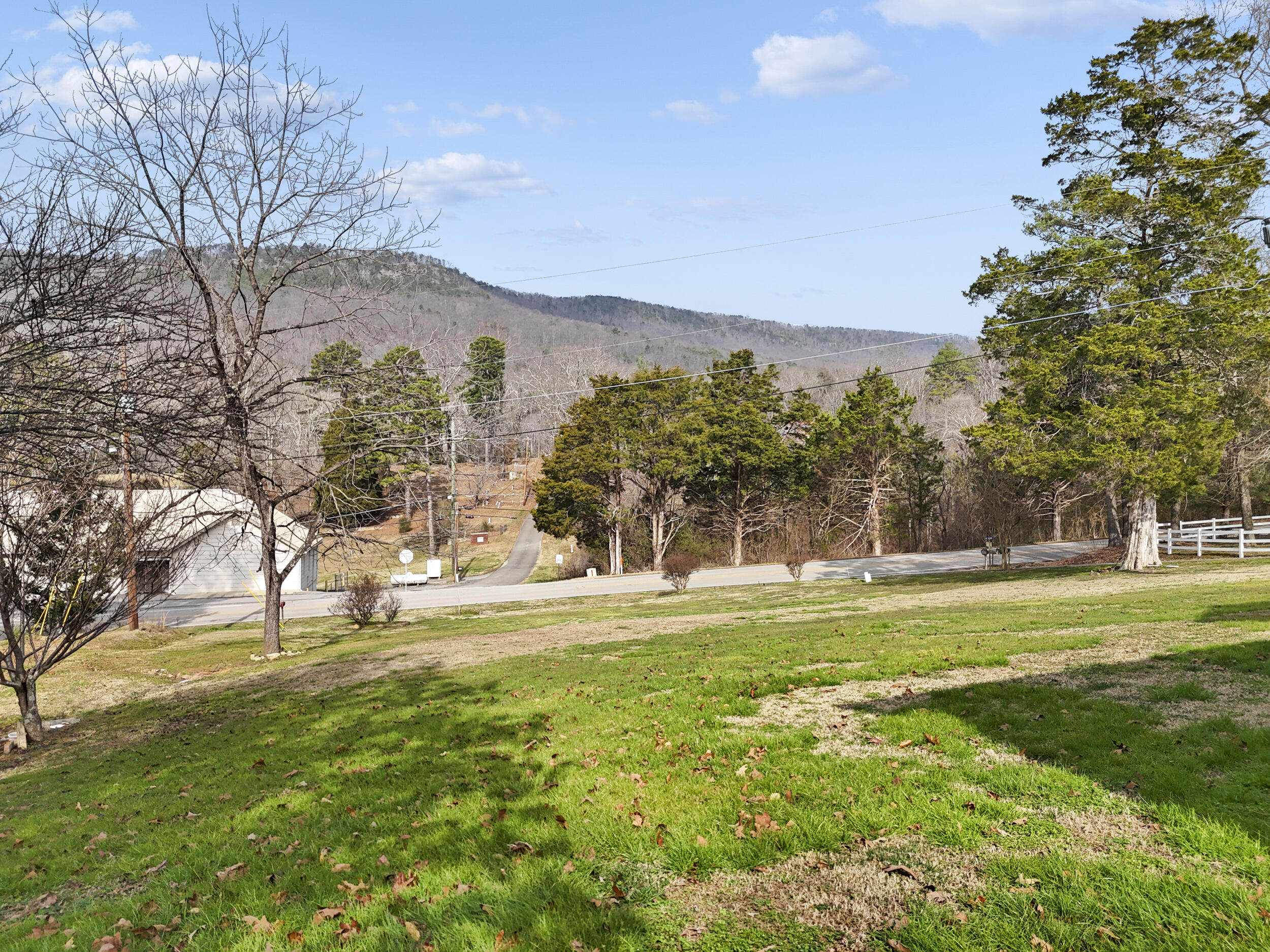 32 Oak Shadows Drive