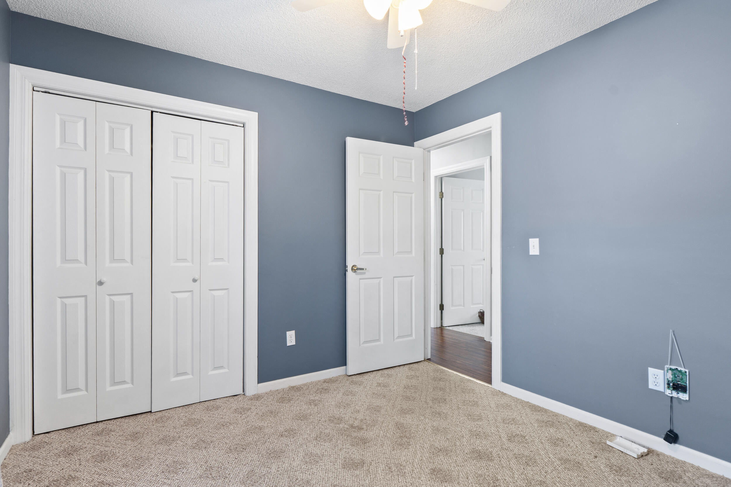 32 Oak Shadows Drive