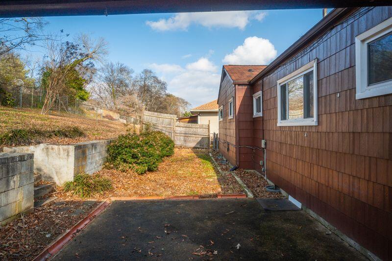 321 Hillcrest Avenue